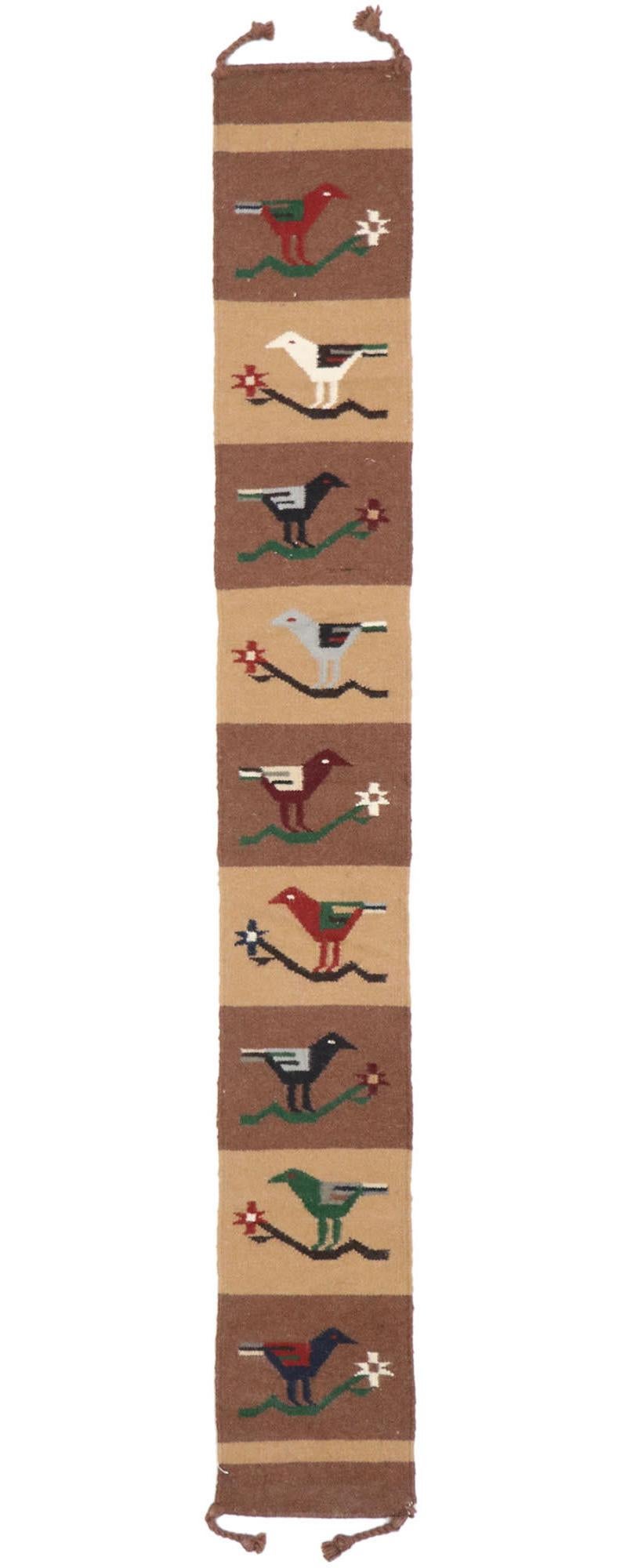 Persischer Vintage-Kelim-Lufer mit Vogel-Design im Angebot 2
