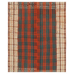 Kilim persan vintage à rayures beiges, rouges et bleues par Rug & Kilim