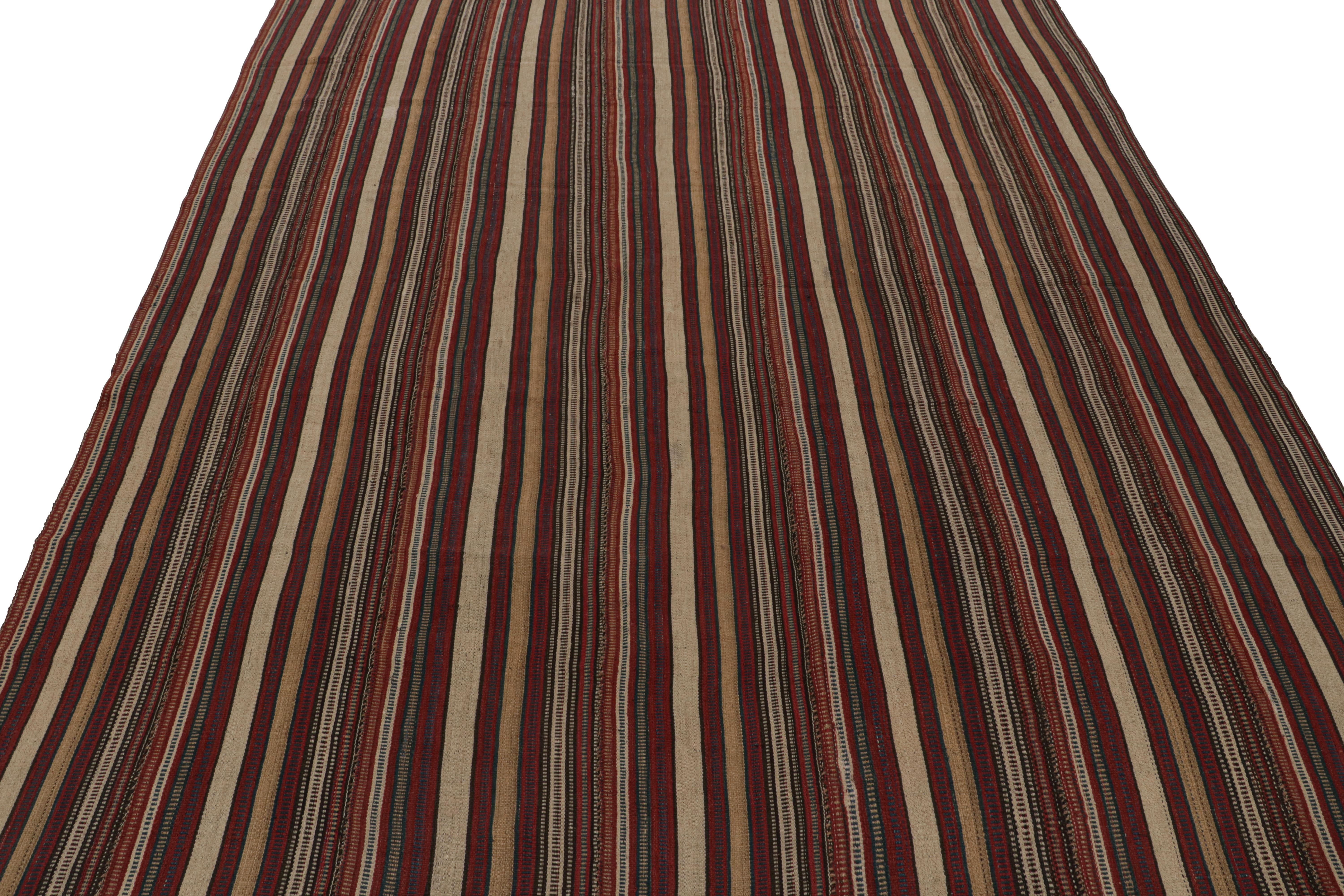 Kilim persa vintage con rayas policromáticas, de Rug & Kilim Tribal en venta