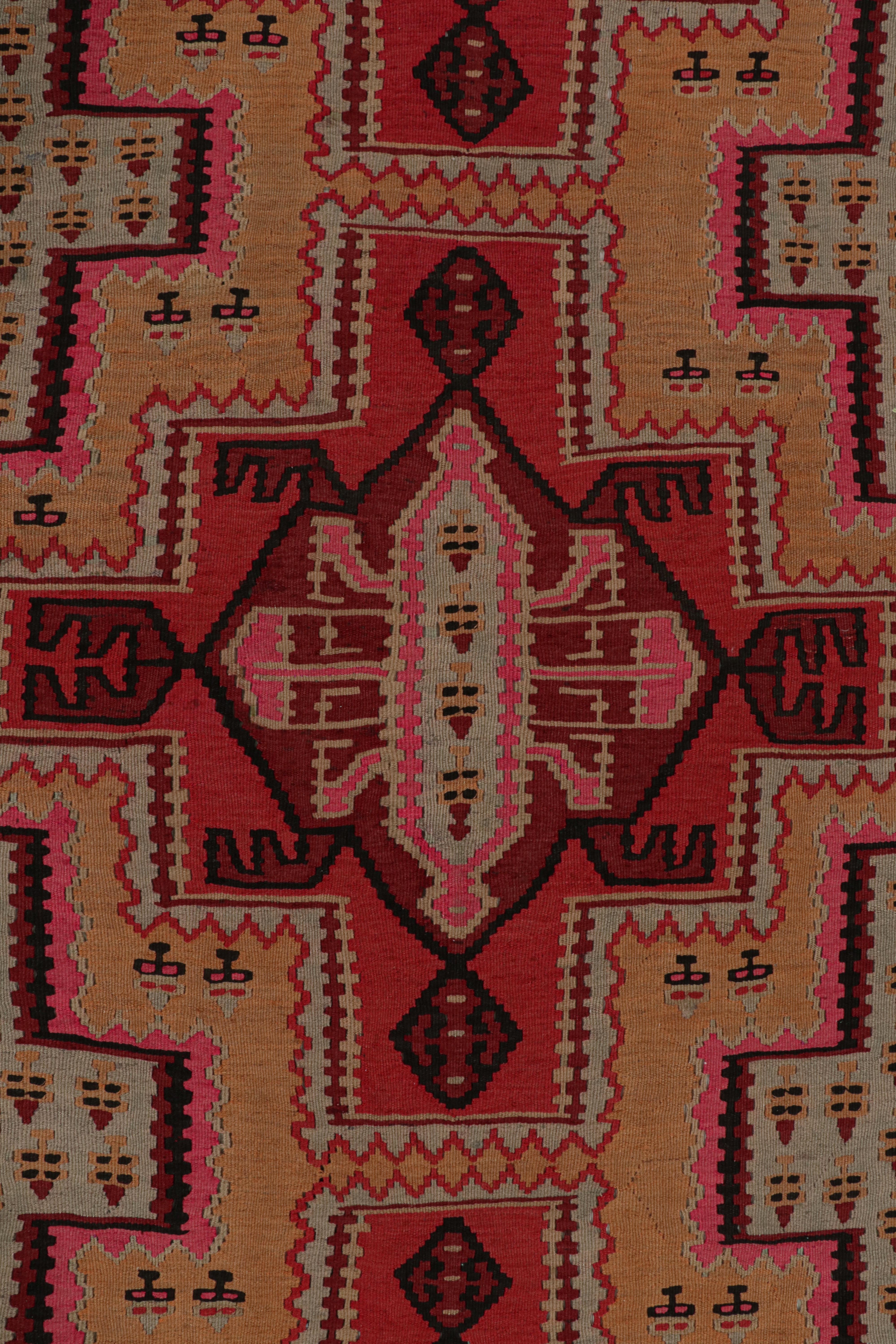 Vintage Persian Kilim with Red Medallions on a Gold Field, from Rug & Kilim In Good Condition For Sale In Long Island City, NY