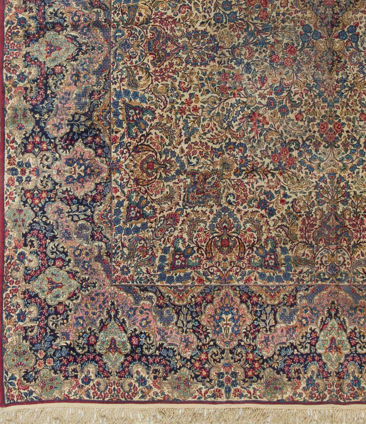 Vintage Persian Kirman Rug, circa 1920 11'6 x 15'10 In Good Condition For Sale In Secaucus, NJ