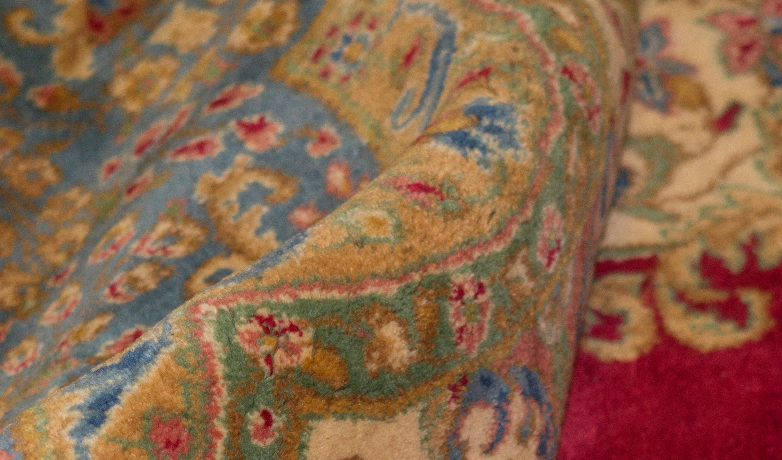 Vintage Persian Kirman Rug, circa 1940 In Excellent Condition For Sale In Secaucus, NJ
