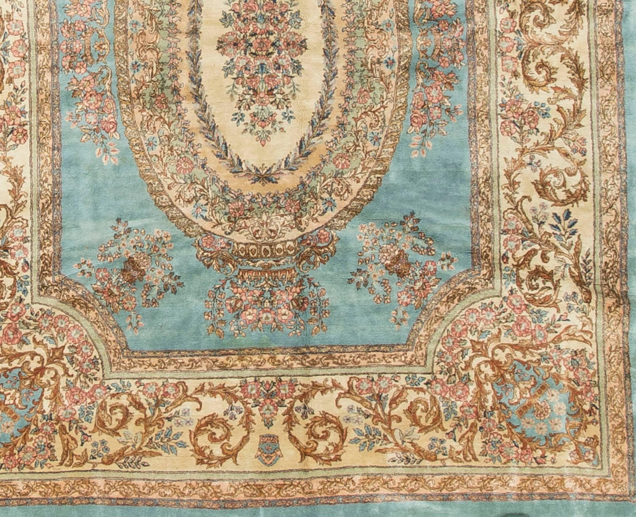 Vintage Persian Kirman Rug In Good Condition For Sale In Secaucus, NJ