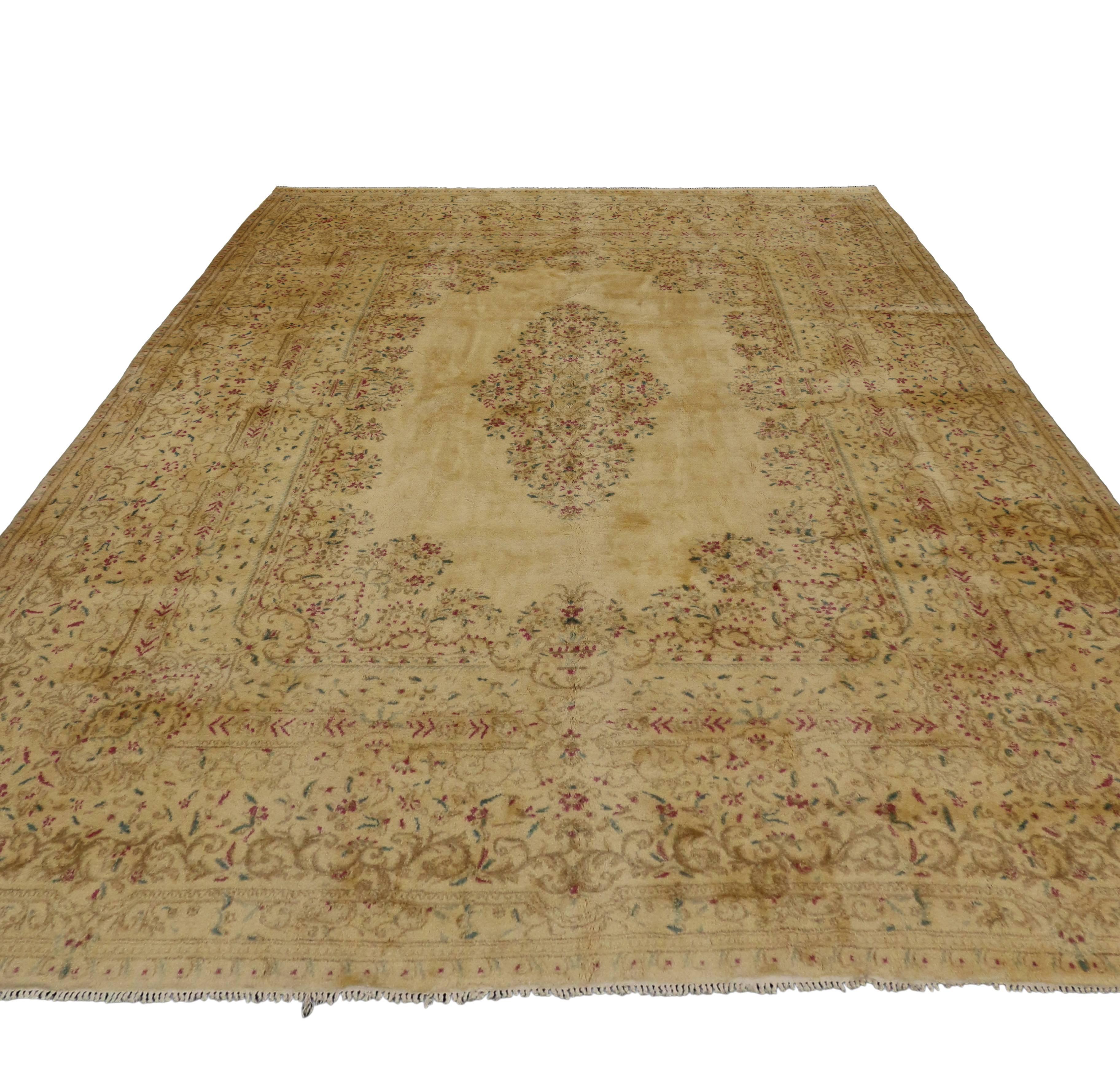 Vintage Persian Kirman Rug with French Victorian Style, Gold Kerman Area Rug For Sale 2