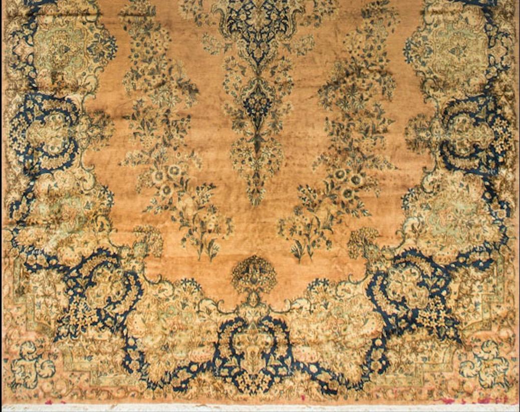 Metà XX secolo Tappeto persiano vintage Kirman, circa 1940 11'2