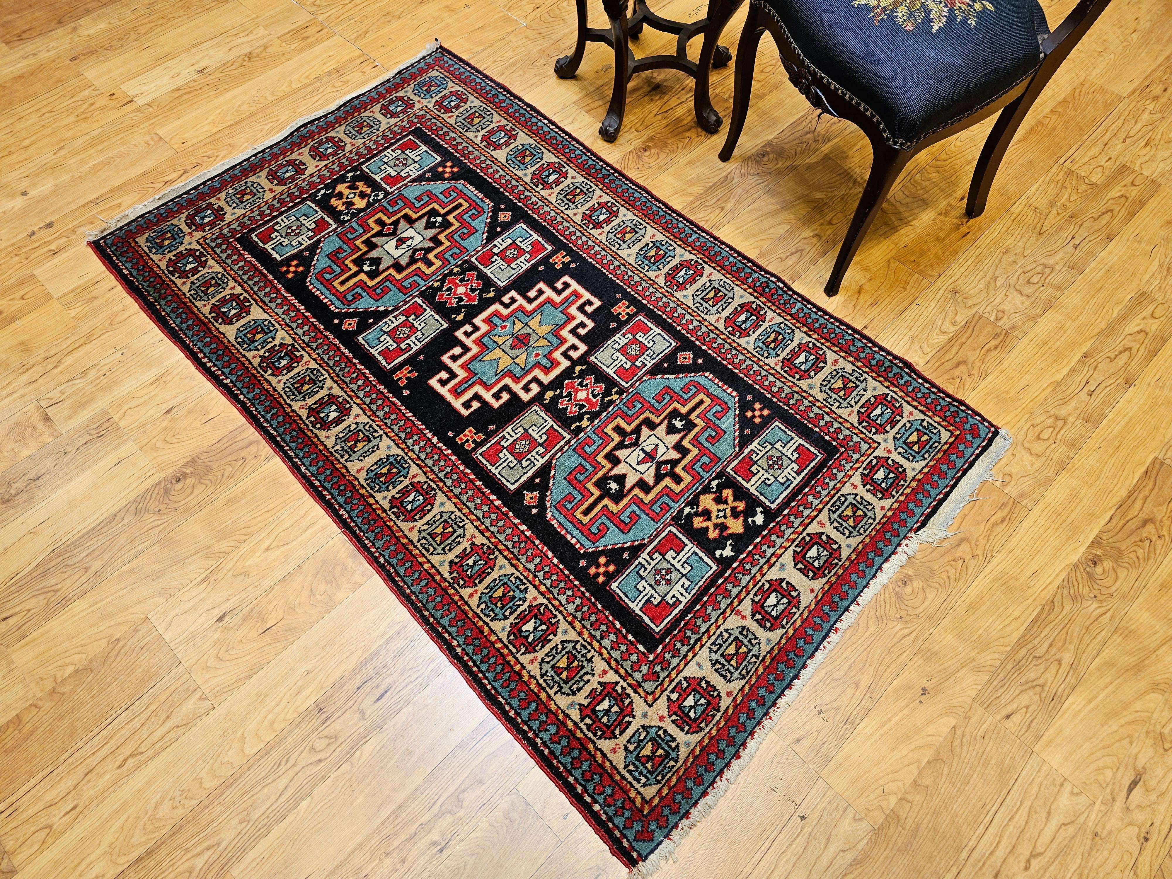 Persischer Kurdischer Vintage-Teppich in Marineblau, Hellbraun und Blau mit geometrischem Muster im Angebot 8