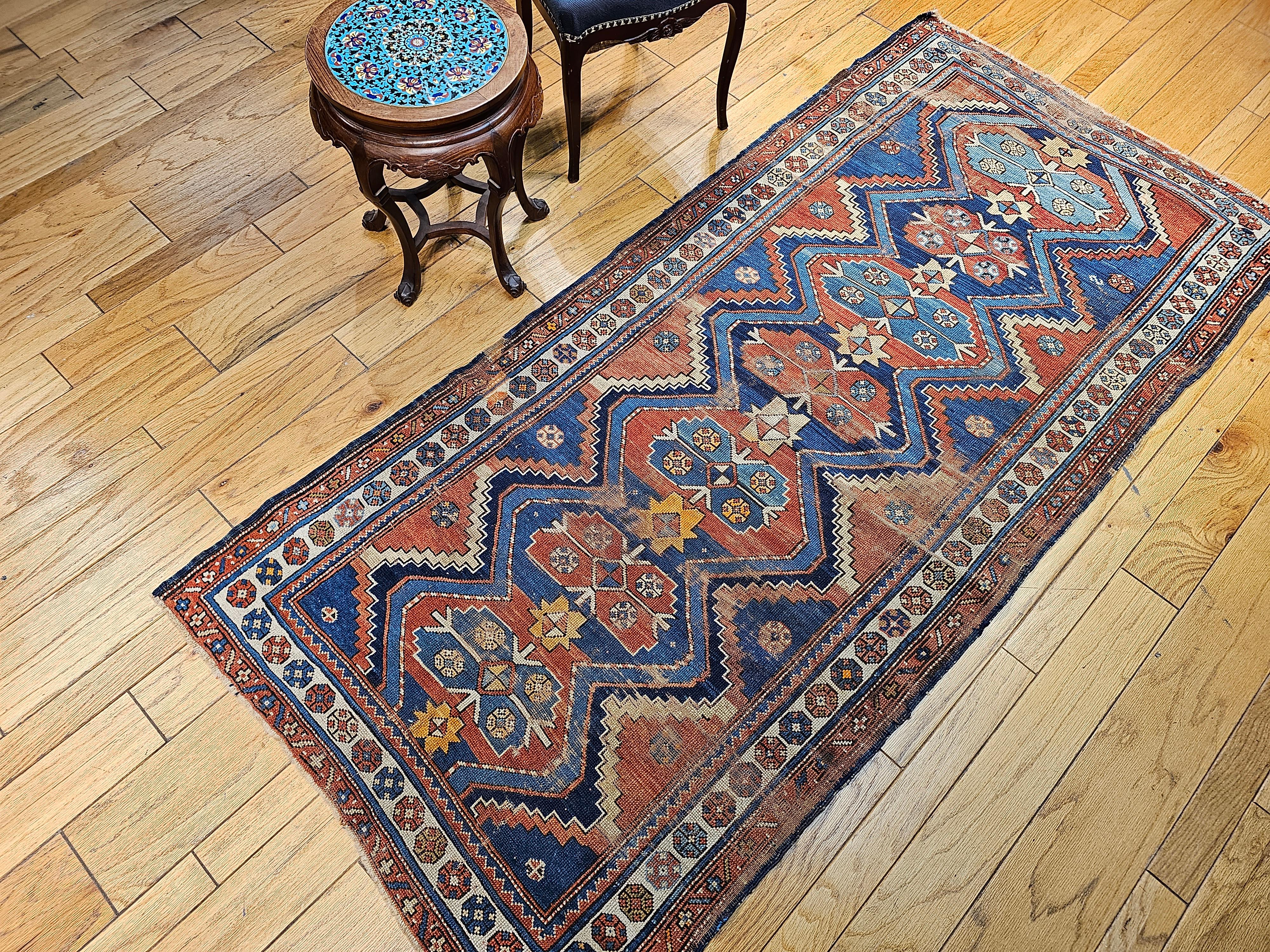 Persischer Kurdischer Stammes-Teppich/Wide-Läufer in geometrischem Muster, Vintage im Angebot 7