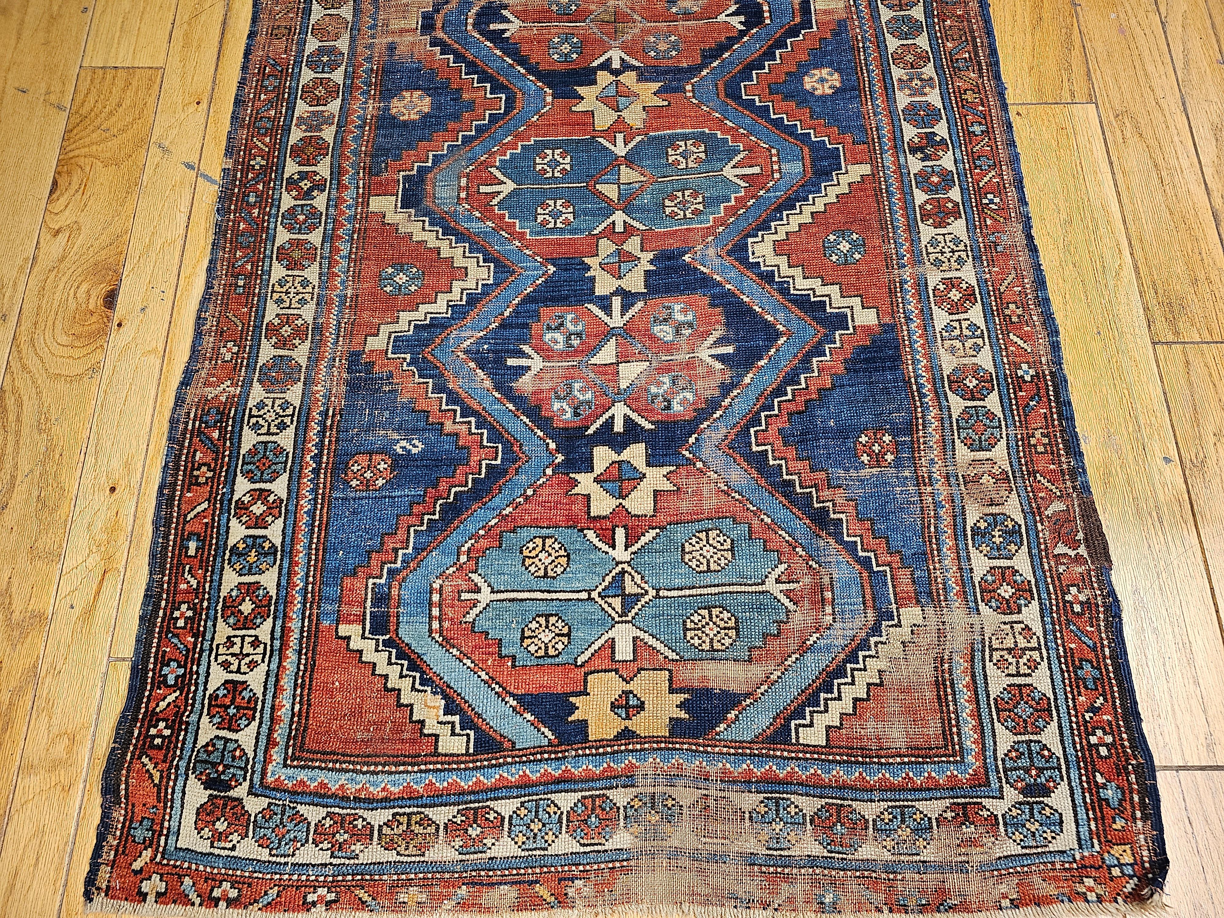 Persischer Kurdischer Stammes-Teppich/Wide-Läufer in geometrischem Muster, Vintage (20. Jahrhundert) im Angebot