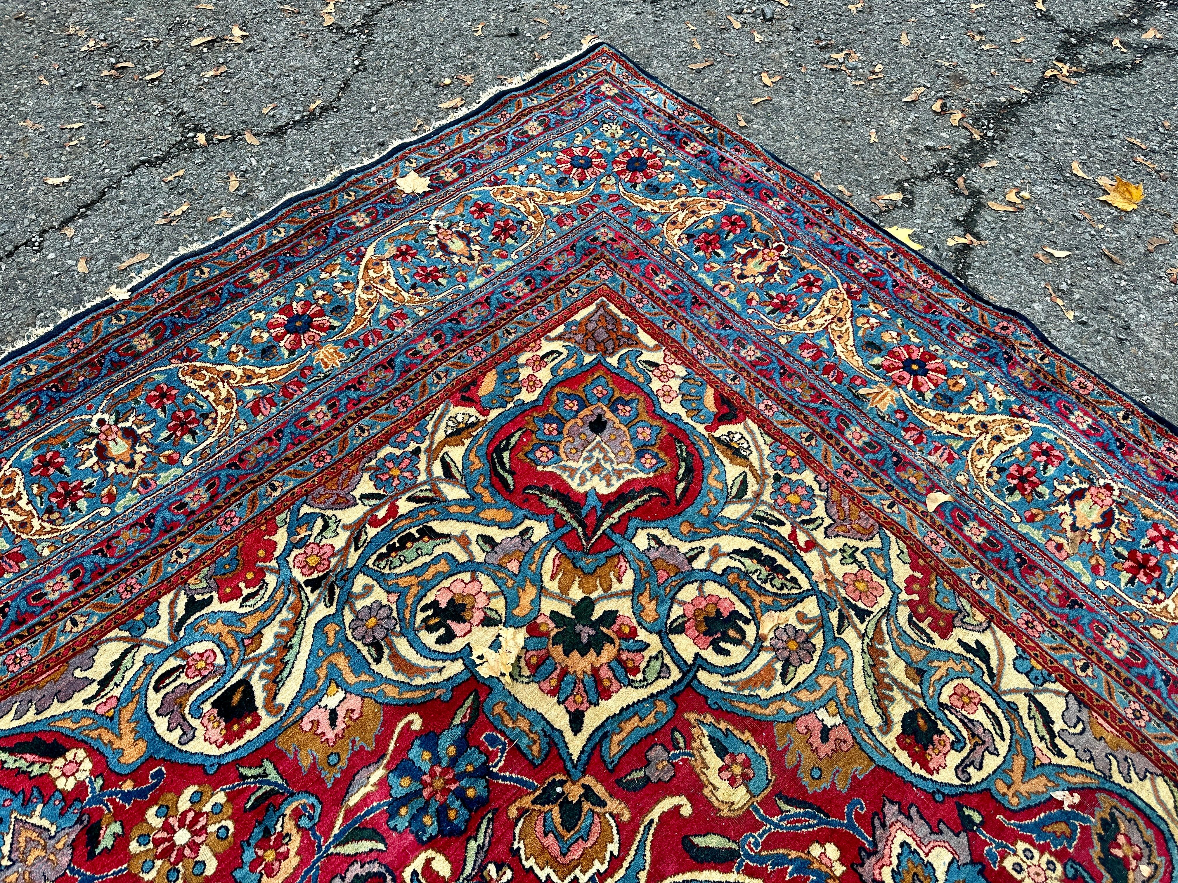 Vintage Persian Lavar Kerman Rug  circa 1950s      MUST SELL           MUST SELL In Excellent Condition For Sale In Shamokin Dam, PA
