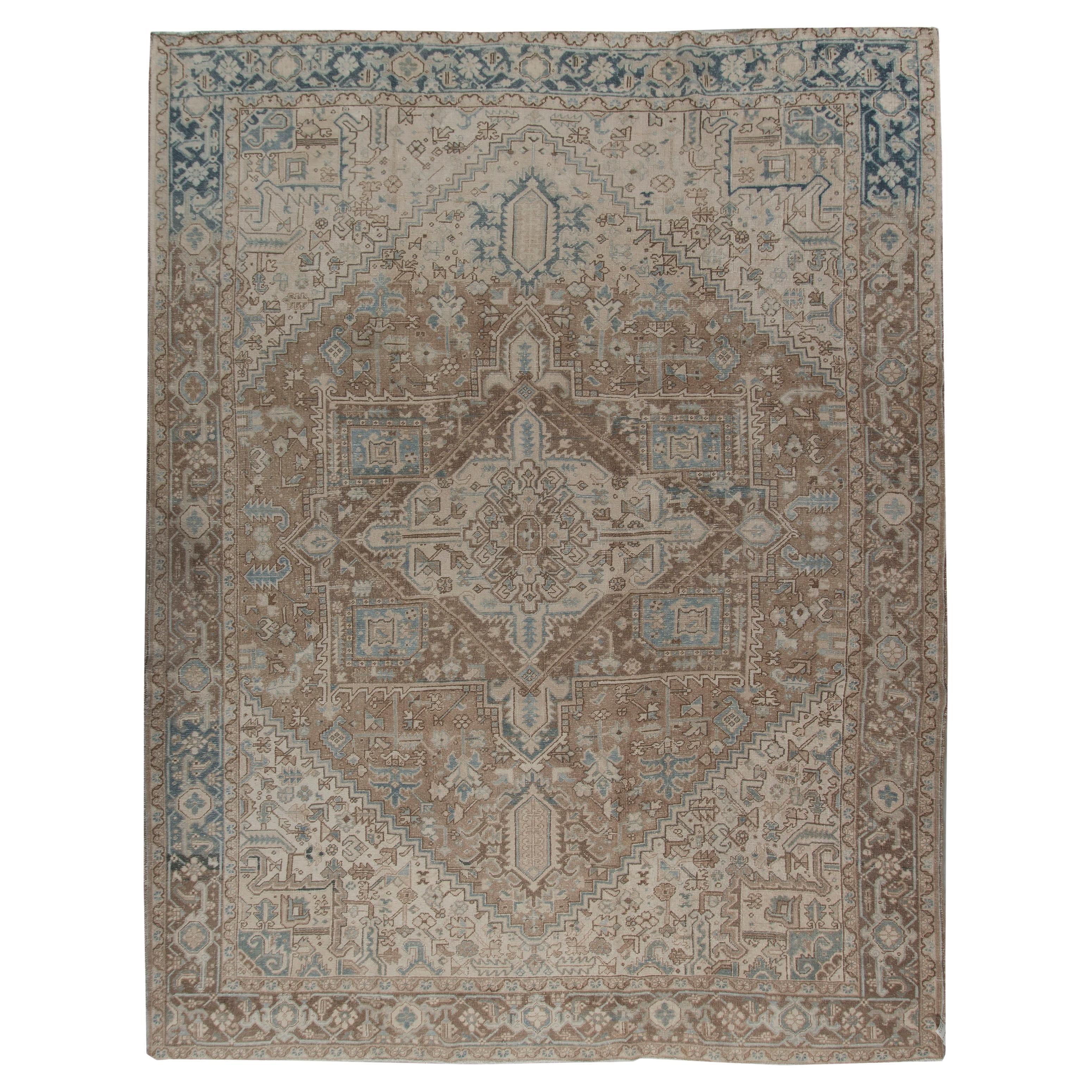 Vintage Circa 1940 Persischer Taupe Elfenbein Hell Distressed Heriz Teppich im Used-Look  9'10 x 12'6 Zoll
