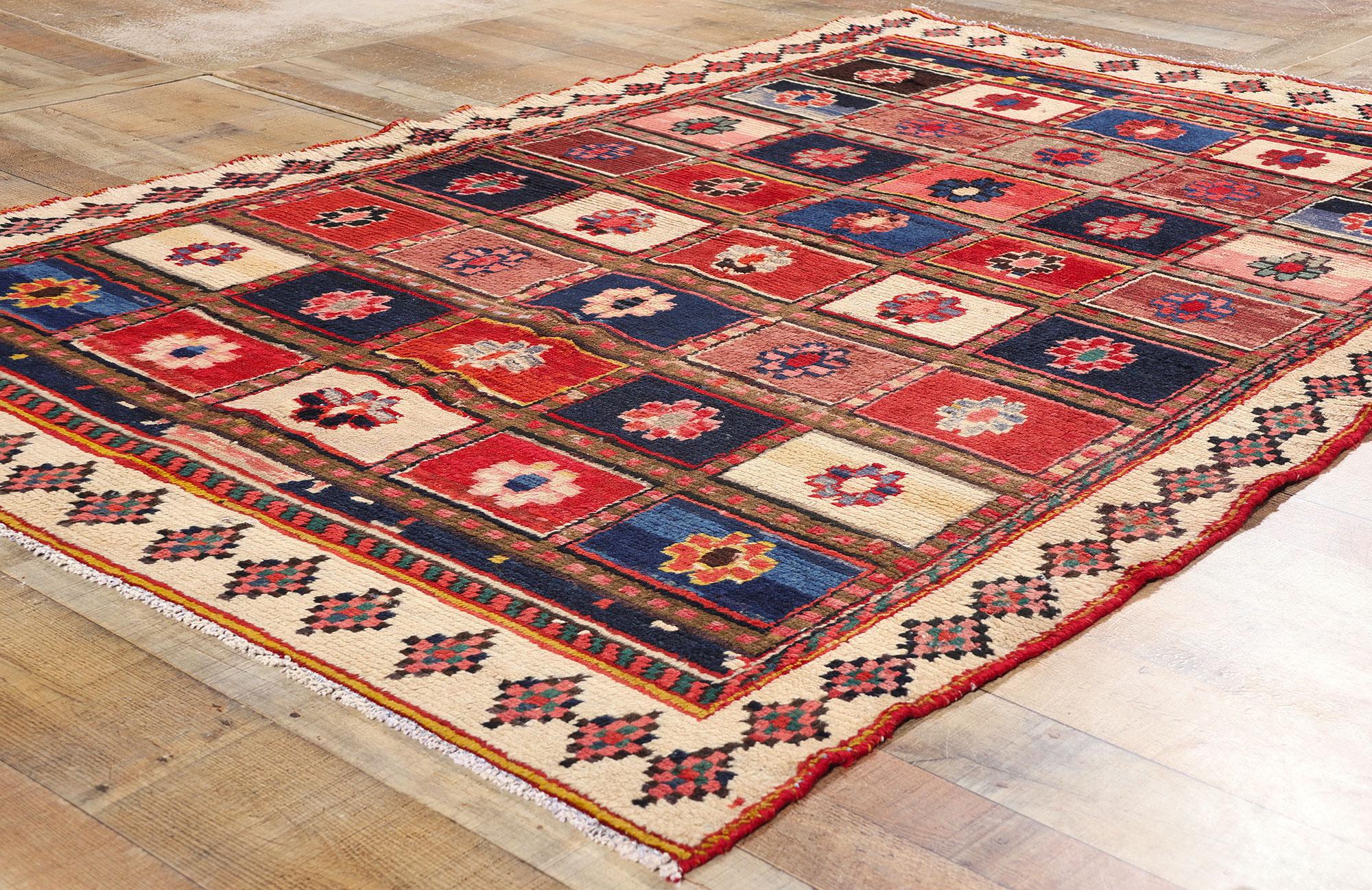 Persischer Lori-Schachbrett-Teppich im Vintage-Stil (Wolle) im Angebot