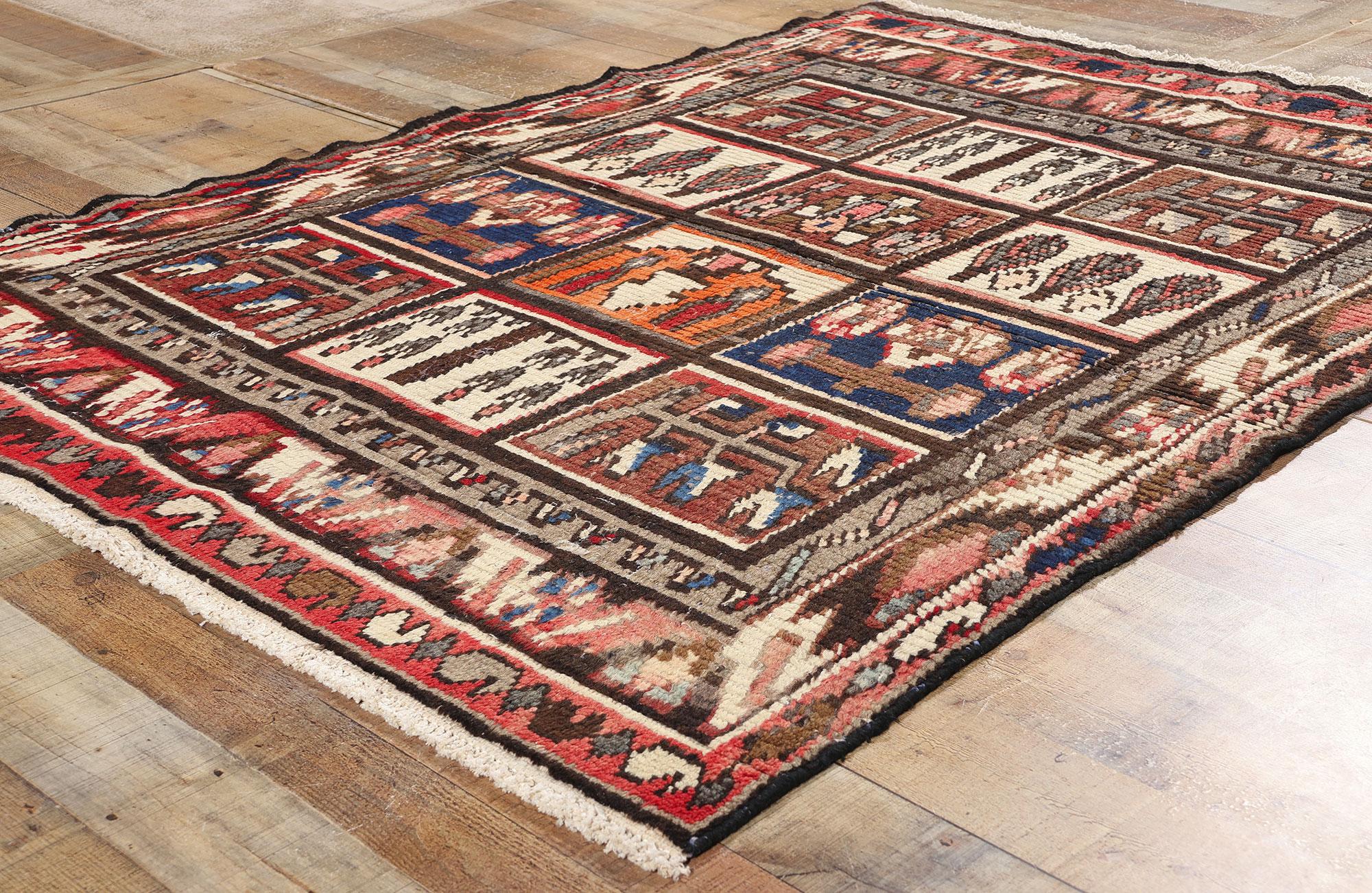 Persischer Lori-Schachbrett-Teppich im Vintage-Stil im Zustand „Gut“ im Angebot in Dallas, TX
