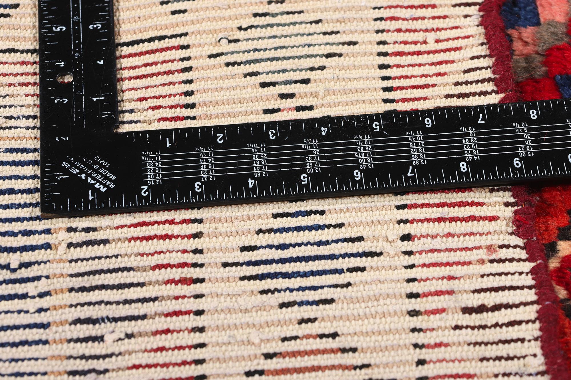 Vintage Persian Lori Diamond Teppich im Zustand „Gut“ im Angebot in Dallas, TX