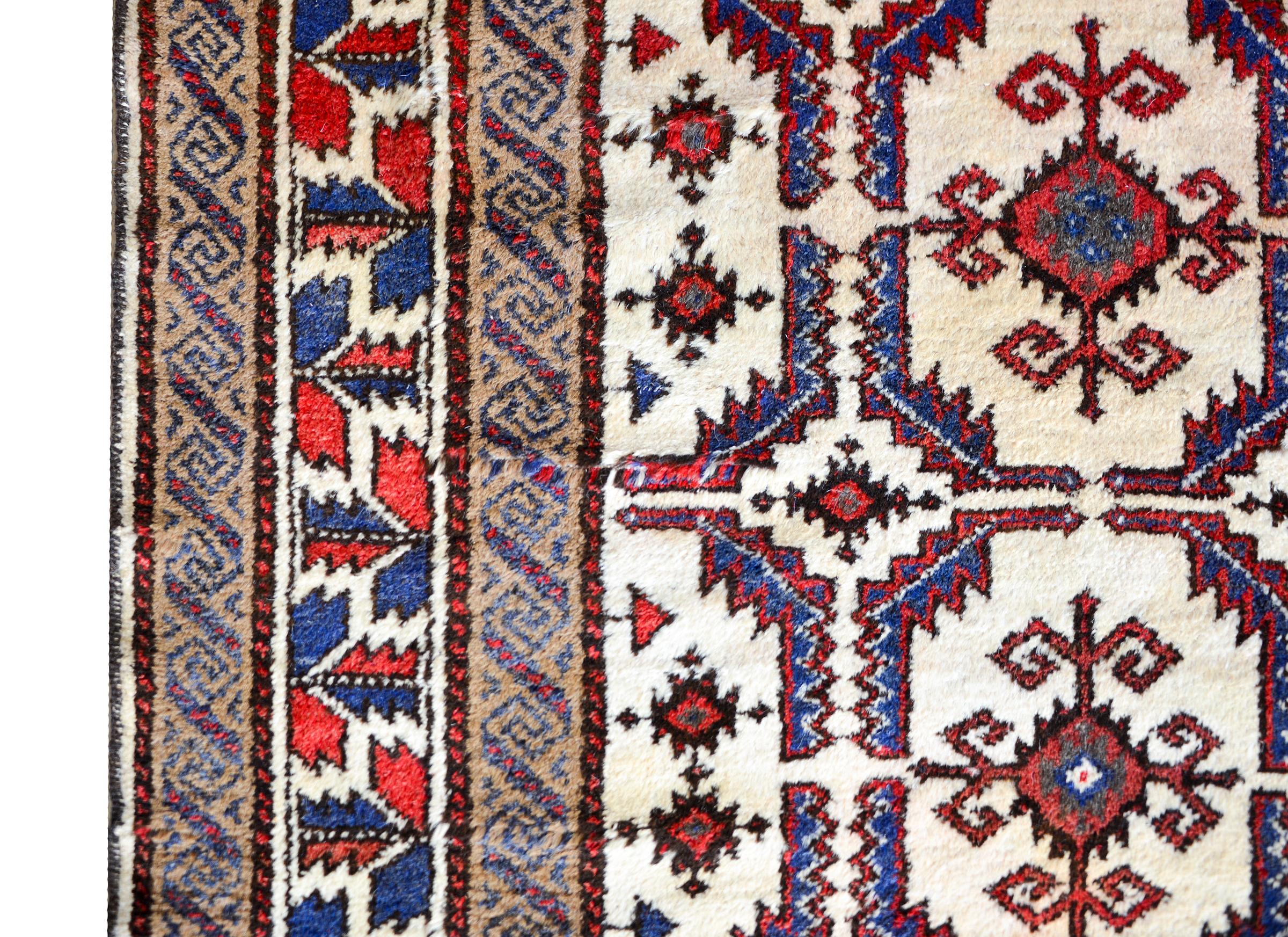 Tappeto persiano vintage Lori in vendita 2