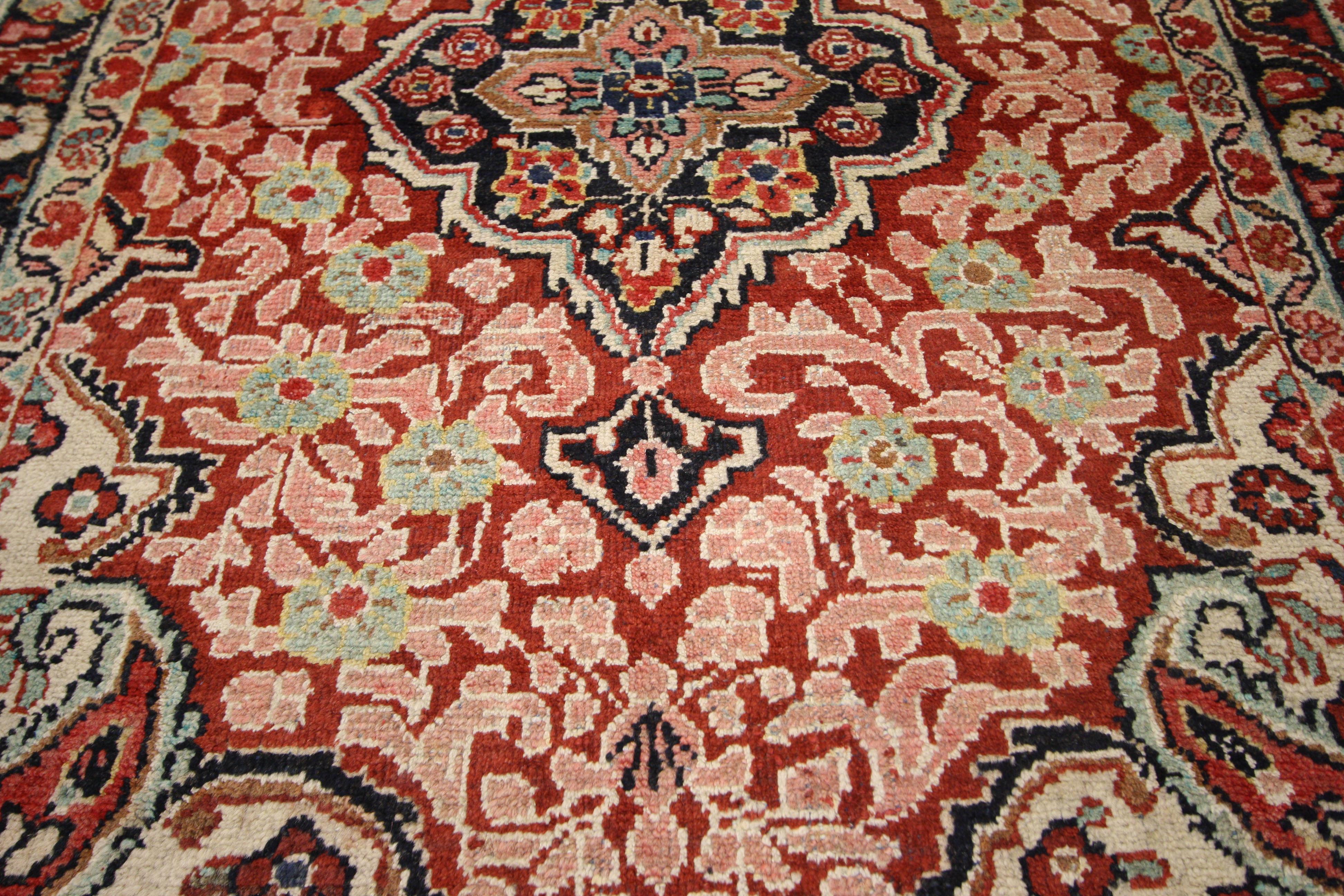 Hand-Knotted Vintage Persian Mahal Accent Rug with Traditional Victorian Style For Sale