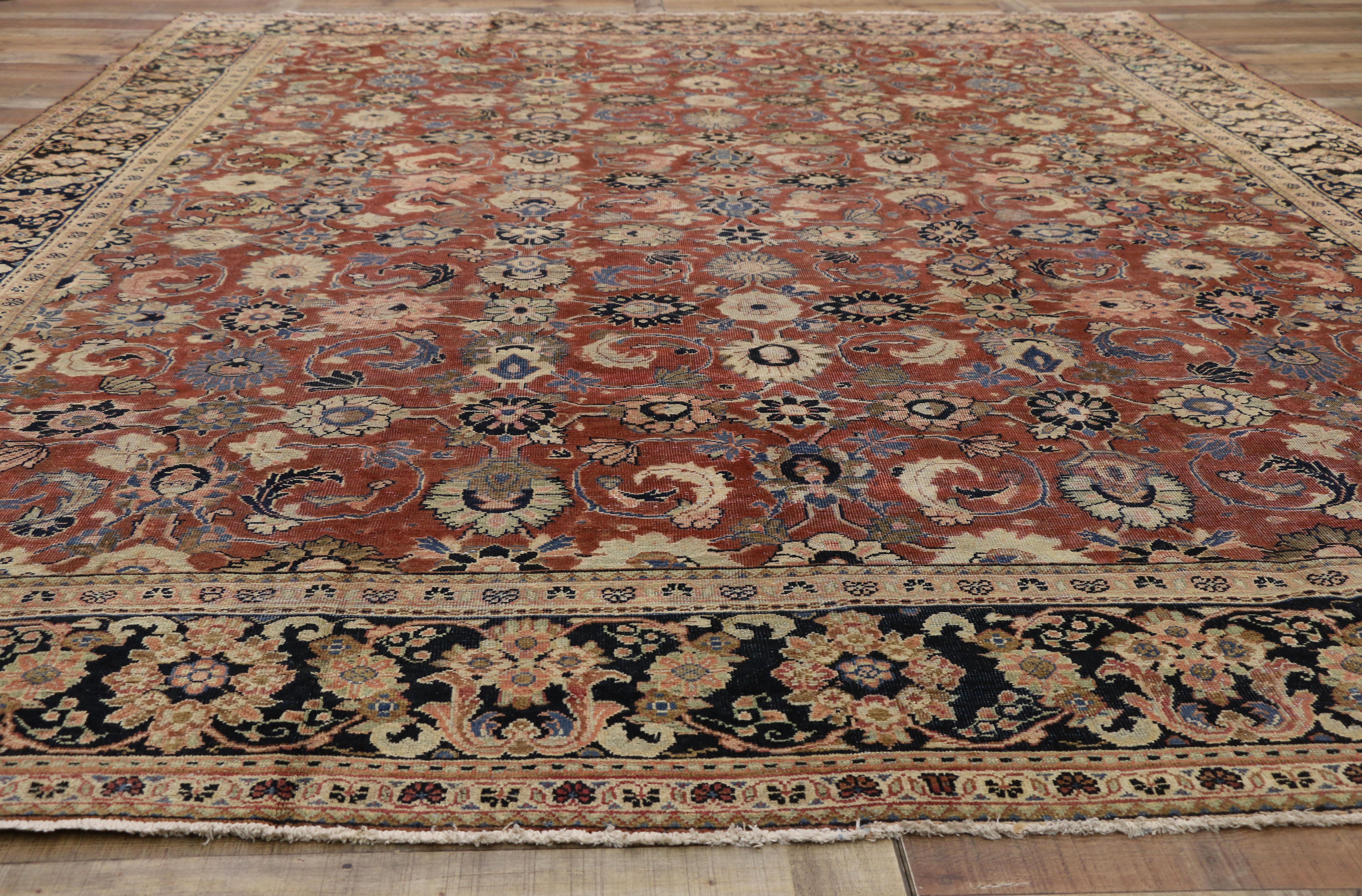 Vintage Persian Mahal Area Rug with Traditional Colonial and Federal Style In Good Condition For Sale In Dallas, TX