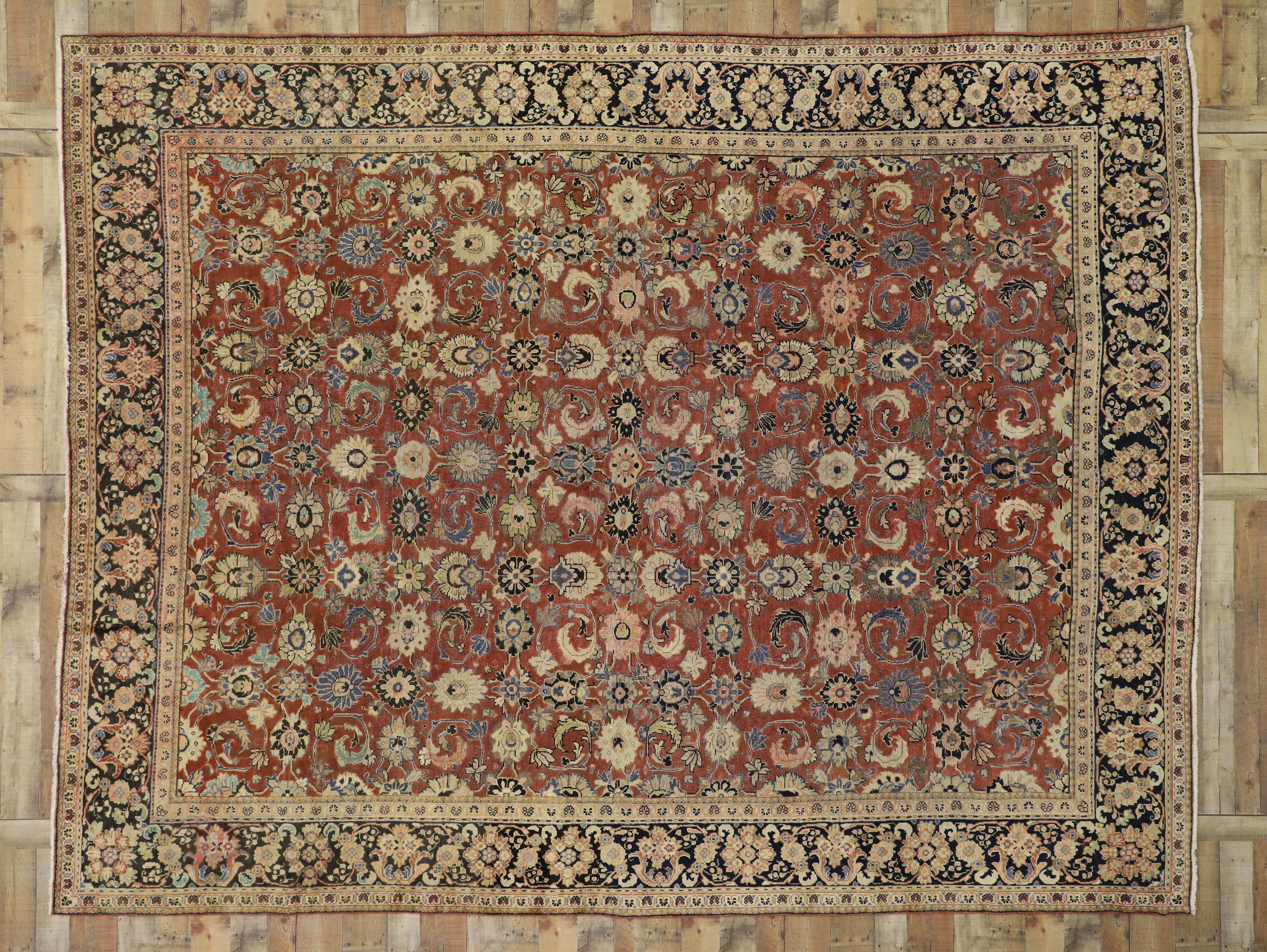 20th Century Vintage Persian Mahal Area Rug with Traditional Colonial and Federal Style For Sale