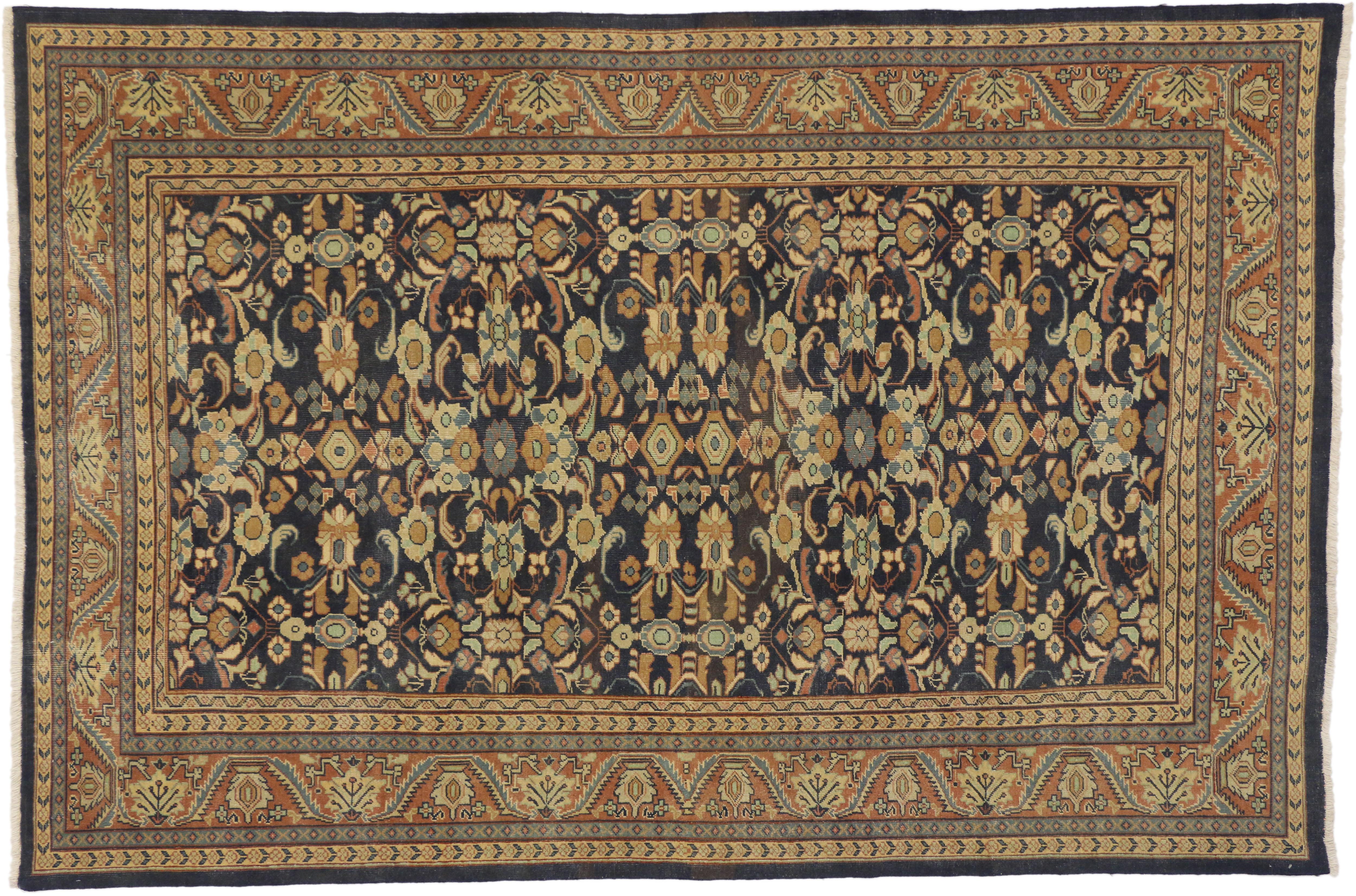Vintage Persian Mahal Area Rug with Traditional Style In Good Condition For Sale In Dallas, TX