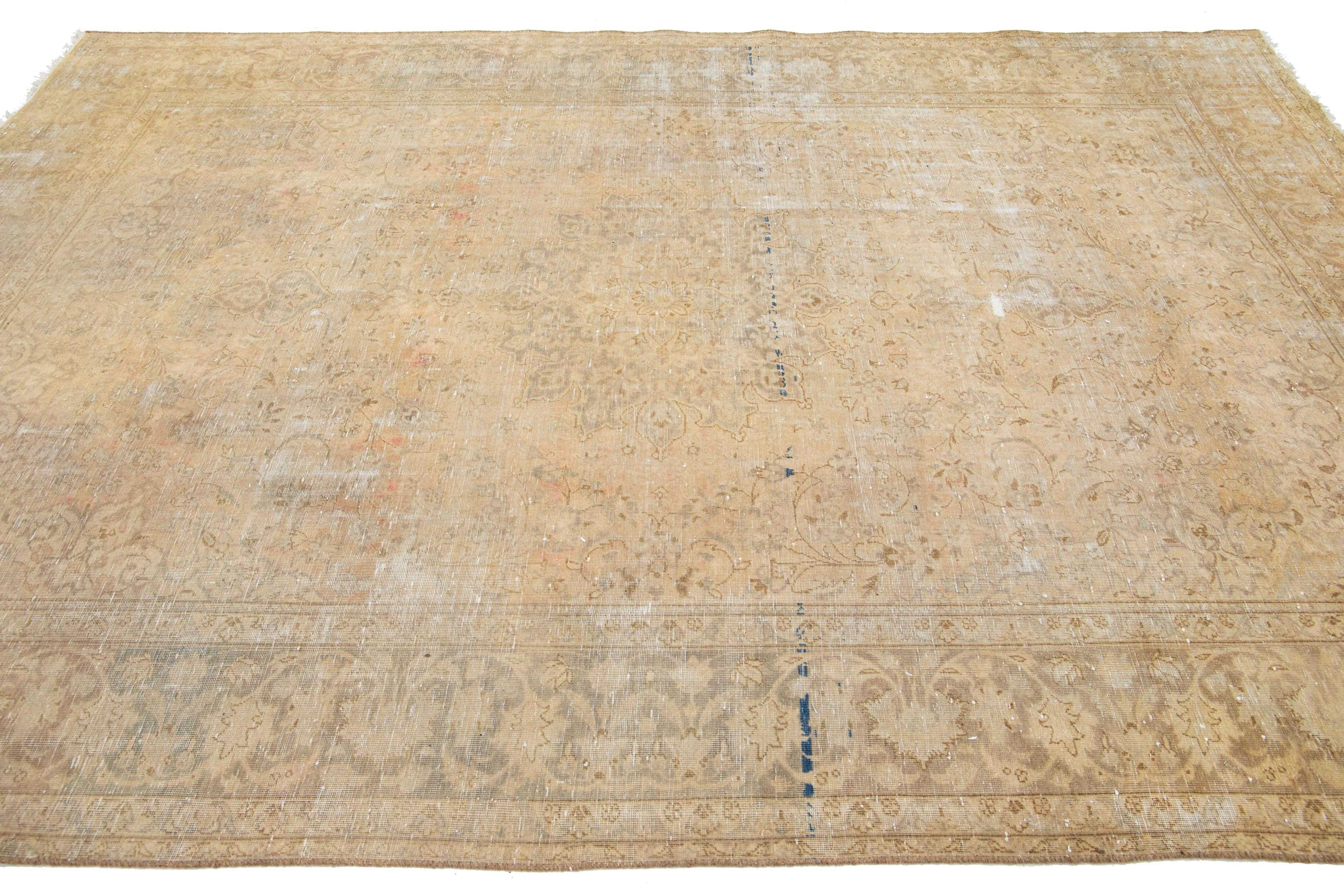 Hand-Knotted Vintage  Persian Mahal Beige Wool Rug Handmade With Medallion Motif For Sale