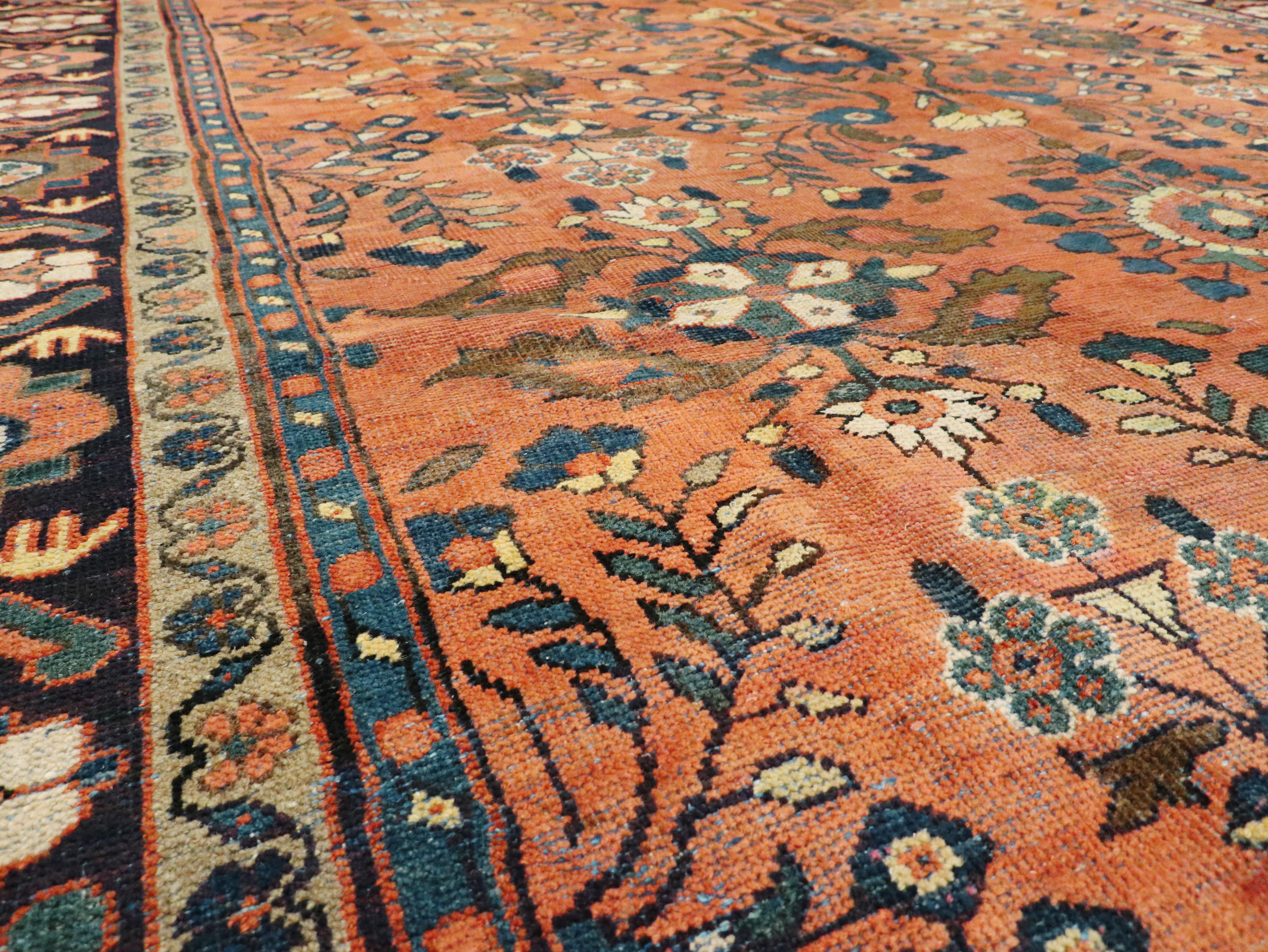Vintage Persian Mahal Carpet In Fair Condition In New York, NY