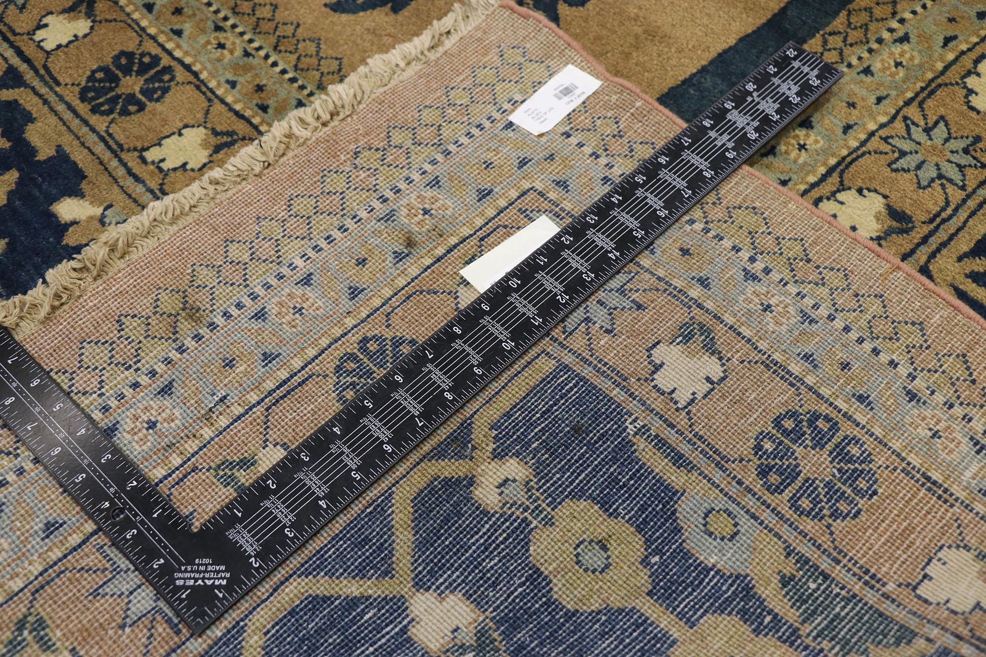 Noué à la main Tapis persan Mahal vintage avec style italien méditerranéen rustique en vente