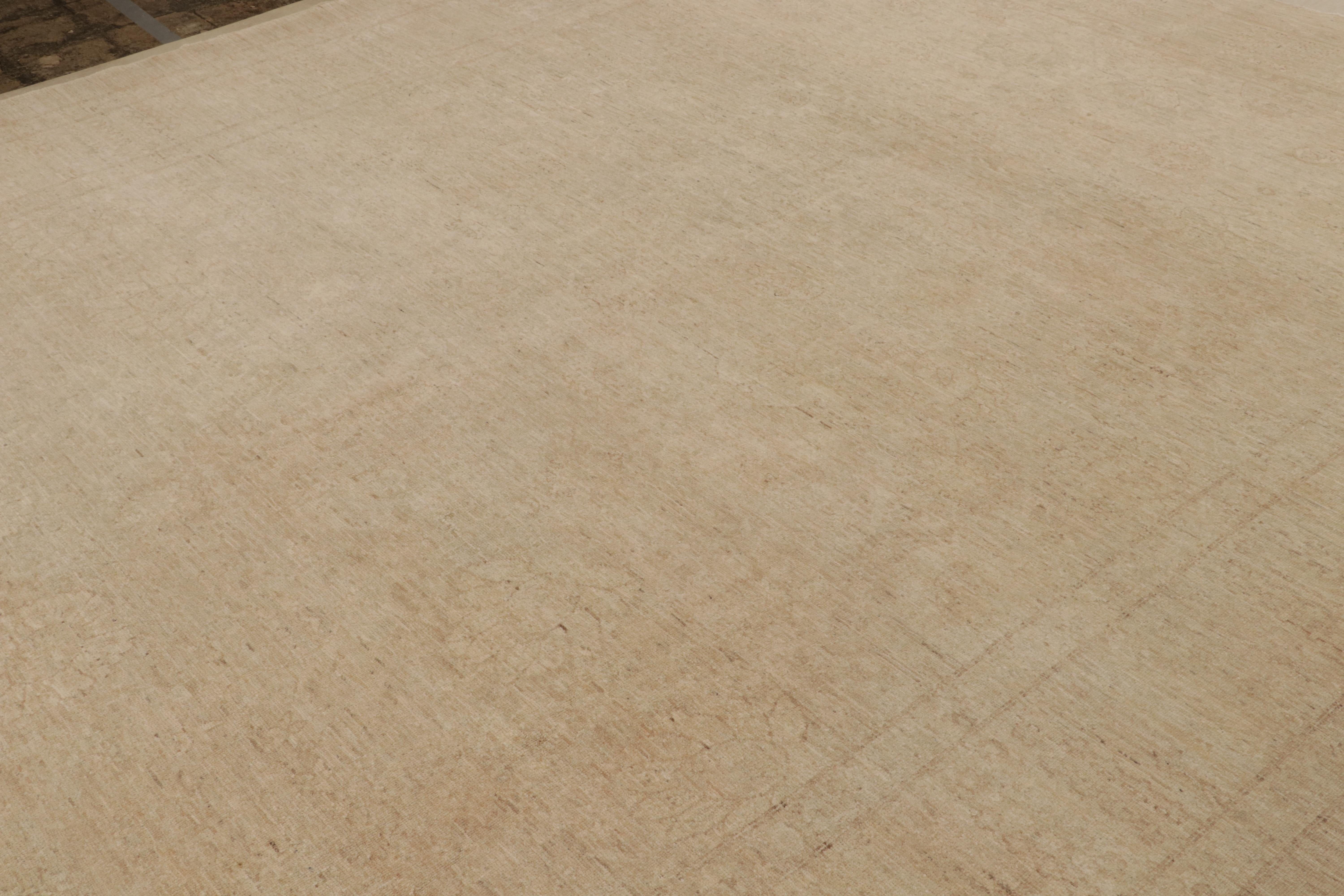 Tribal Vintage Persian Mahal Rug in Beige, With Floral Patterns, From Rug & Kilim For Sale