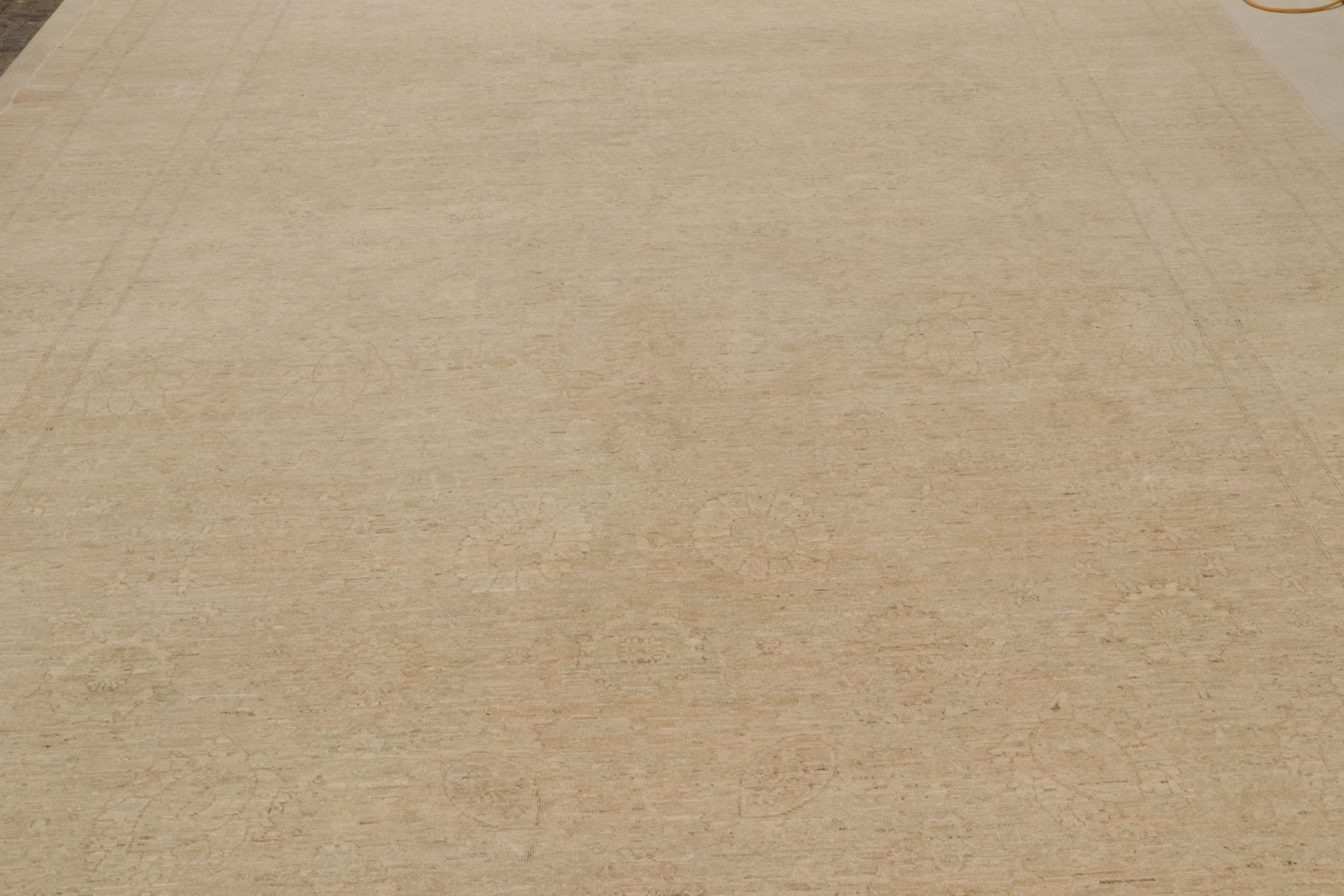 Hand-Woven Vintage Persian Mahal Rug in Beige, With Floral Patterns, From Rug & Kilim For Sale