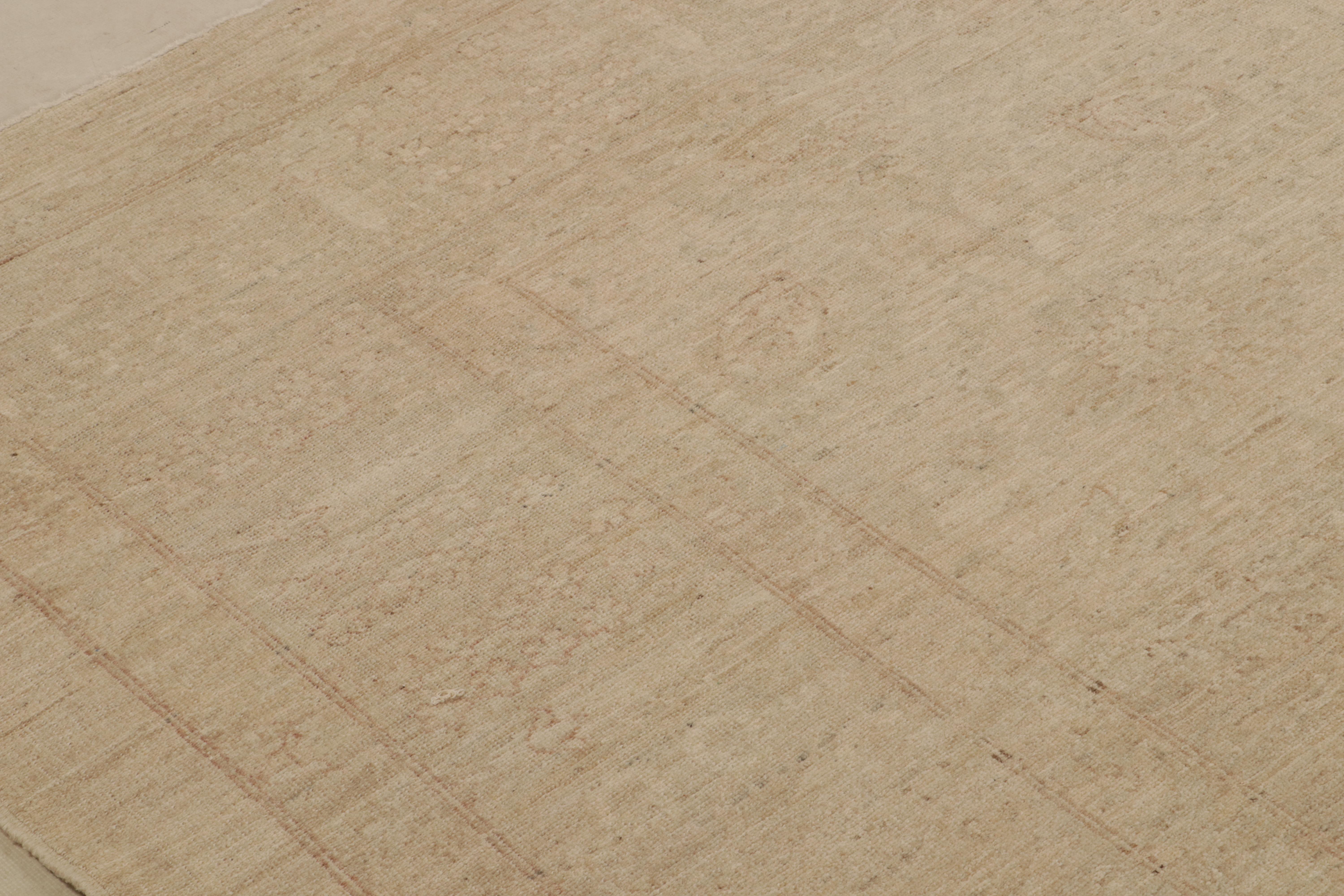 Vintage Persian Mahal Rug in Beige, With Floral Patterns, From Rug & Kilim In Good Condition For Sale In Long Island City, NY