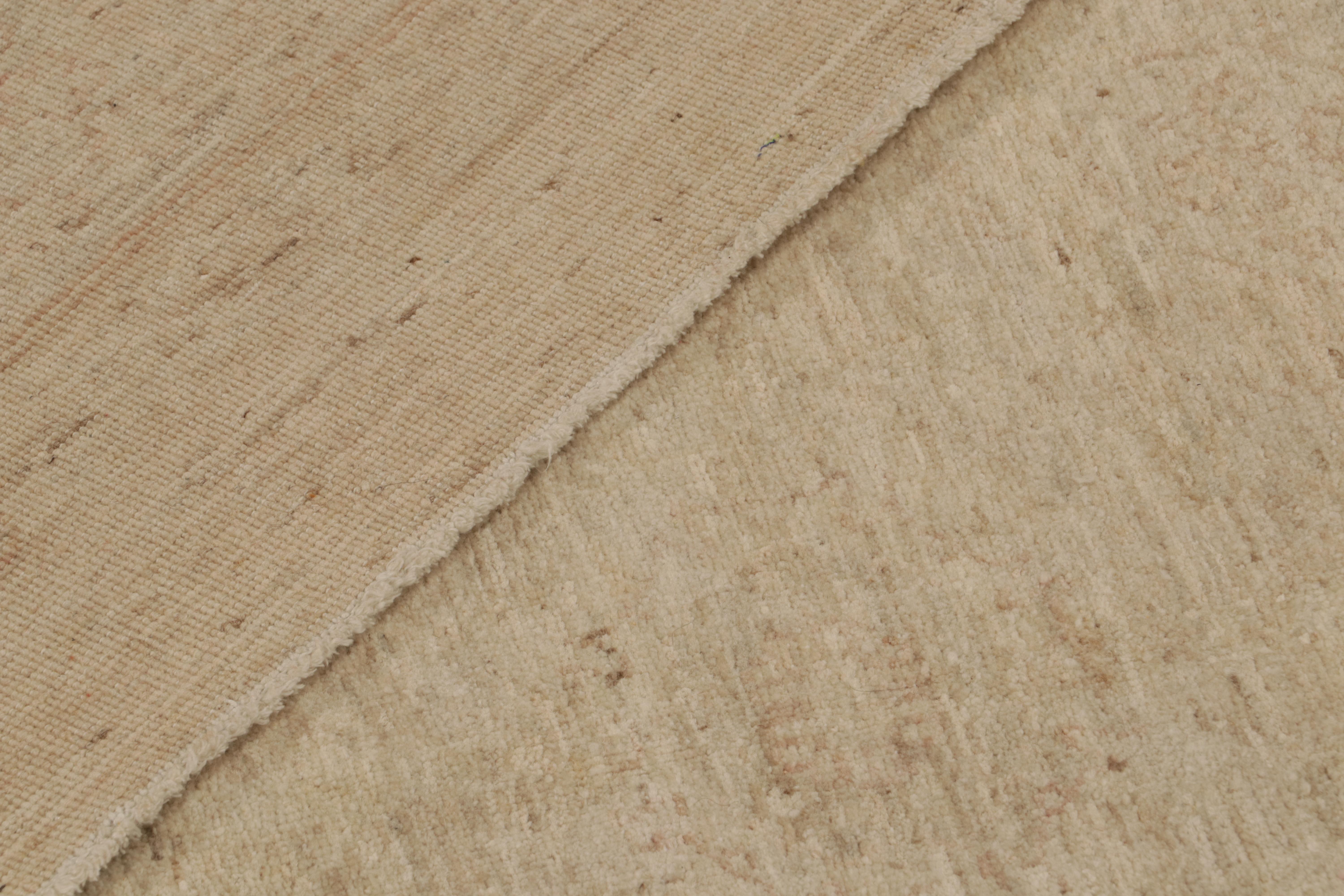 Vintage Persian Mahal Rug in Beige, With Floral Patterns, From Rug & Kilim For Sale 1