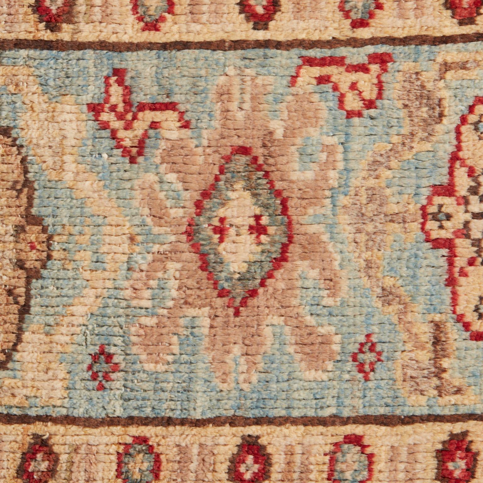 Persian Mahal Style Rug Jewel Tones In Good Condition For Sale In Rio Vista, CA