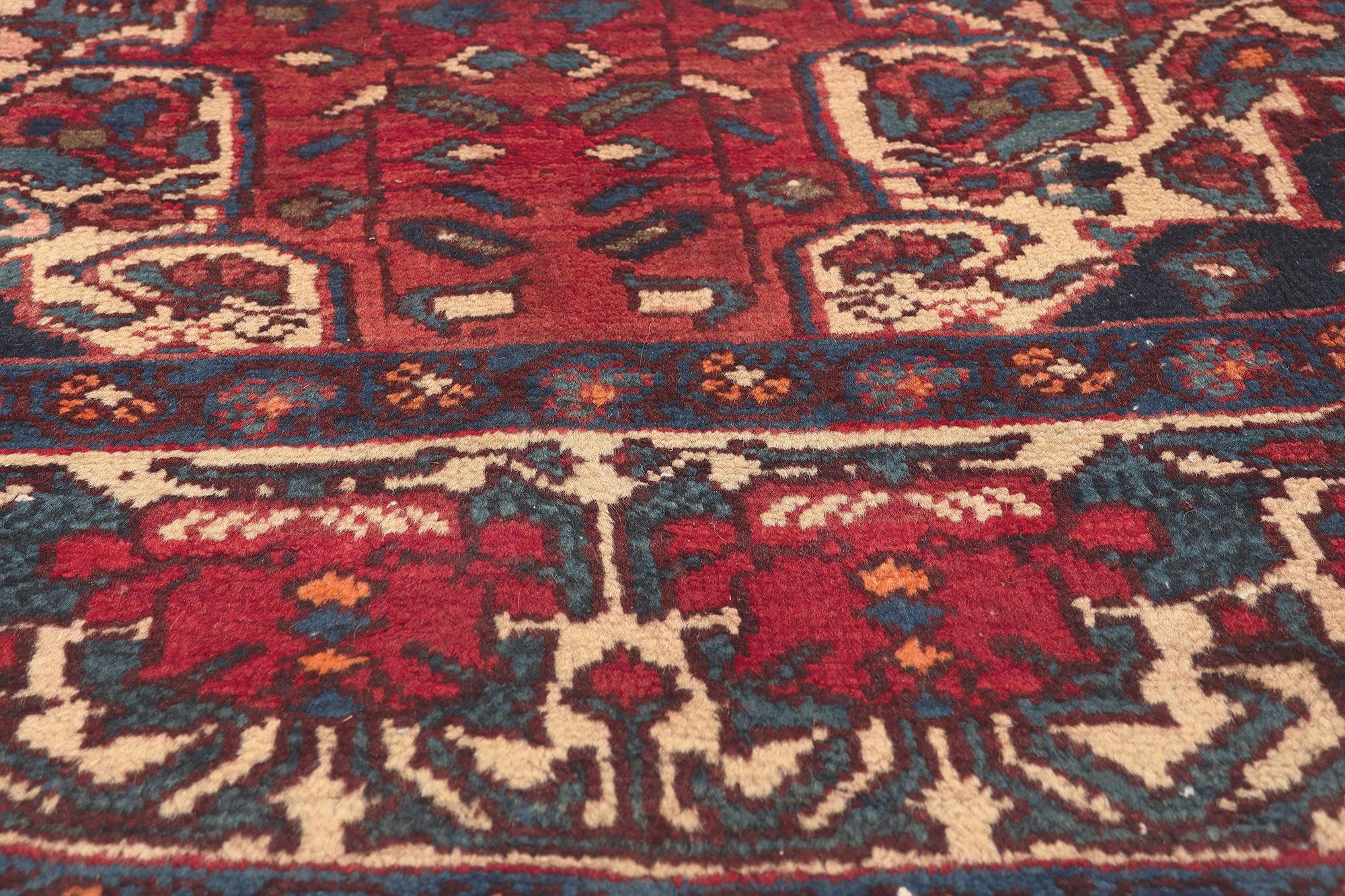 Vintage Persian Mahal Rug, Perpetually Posh Meets Elizabethan Style In Good Condition For Sale In Dallas, TX