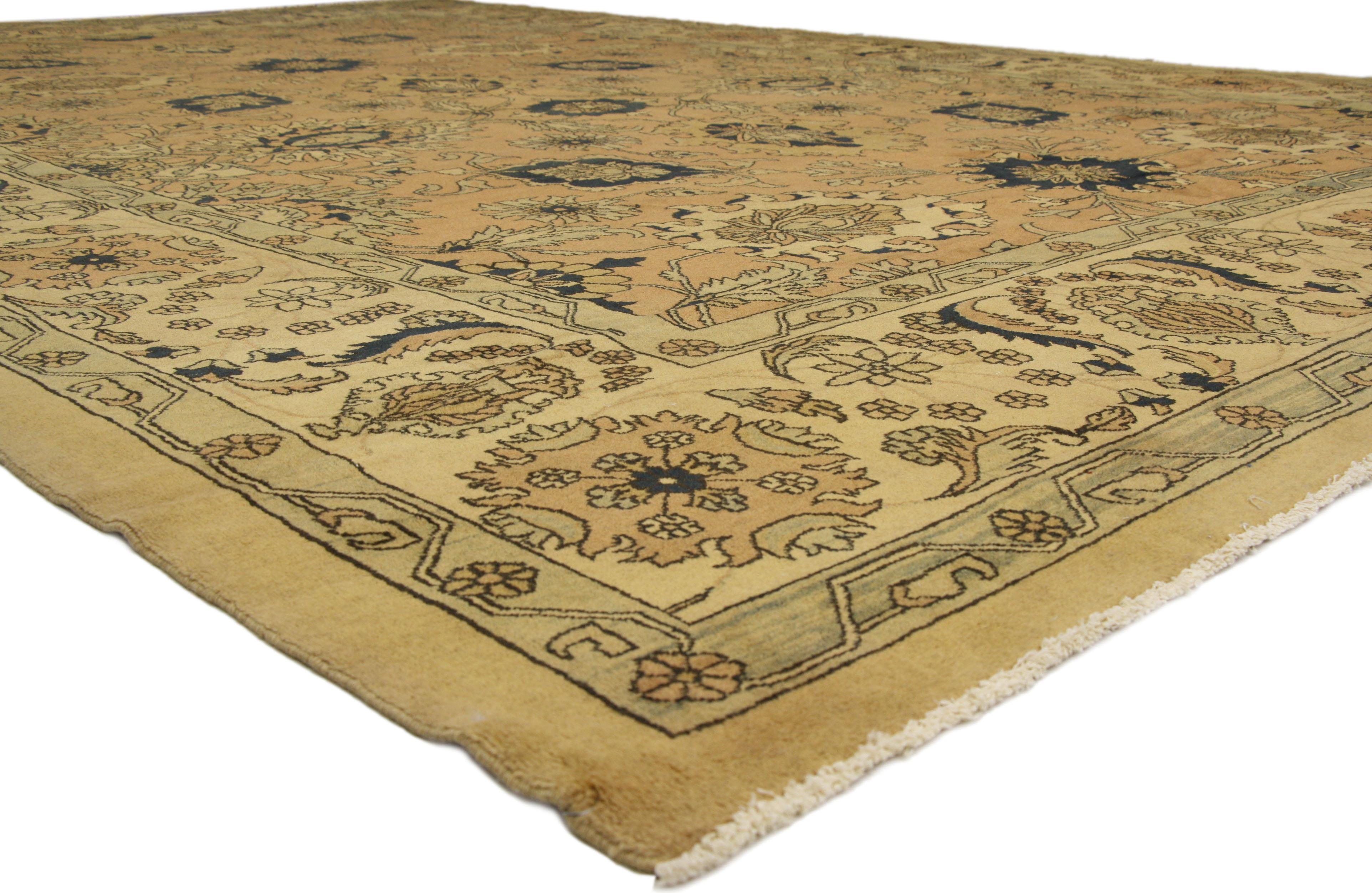 75827 Tapis surdimensionné Vintage Persian Mahal, 12'09 x 18'09. Originaires de la région de Mahallat, au centre du nord-ouest de l'Iran, les tapis persans Mahal sont célèbres pour leurs motifs géométriques audacieux, leurs proportions généreuses et