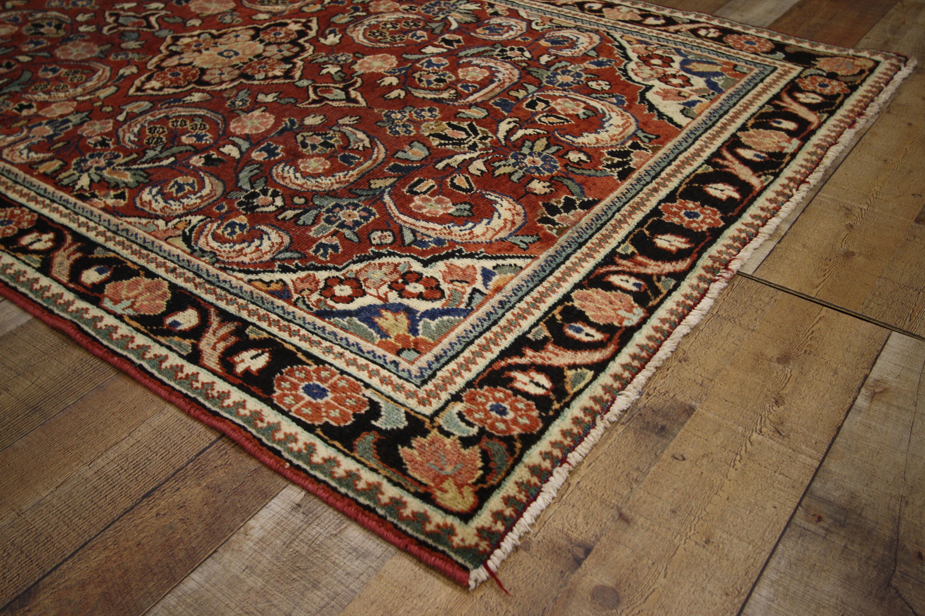 20th Century Vintage Persian Mahal Rug with English Traditional Style For Sale