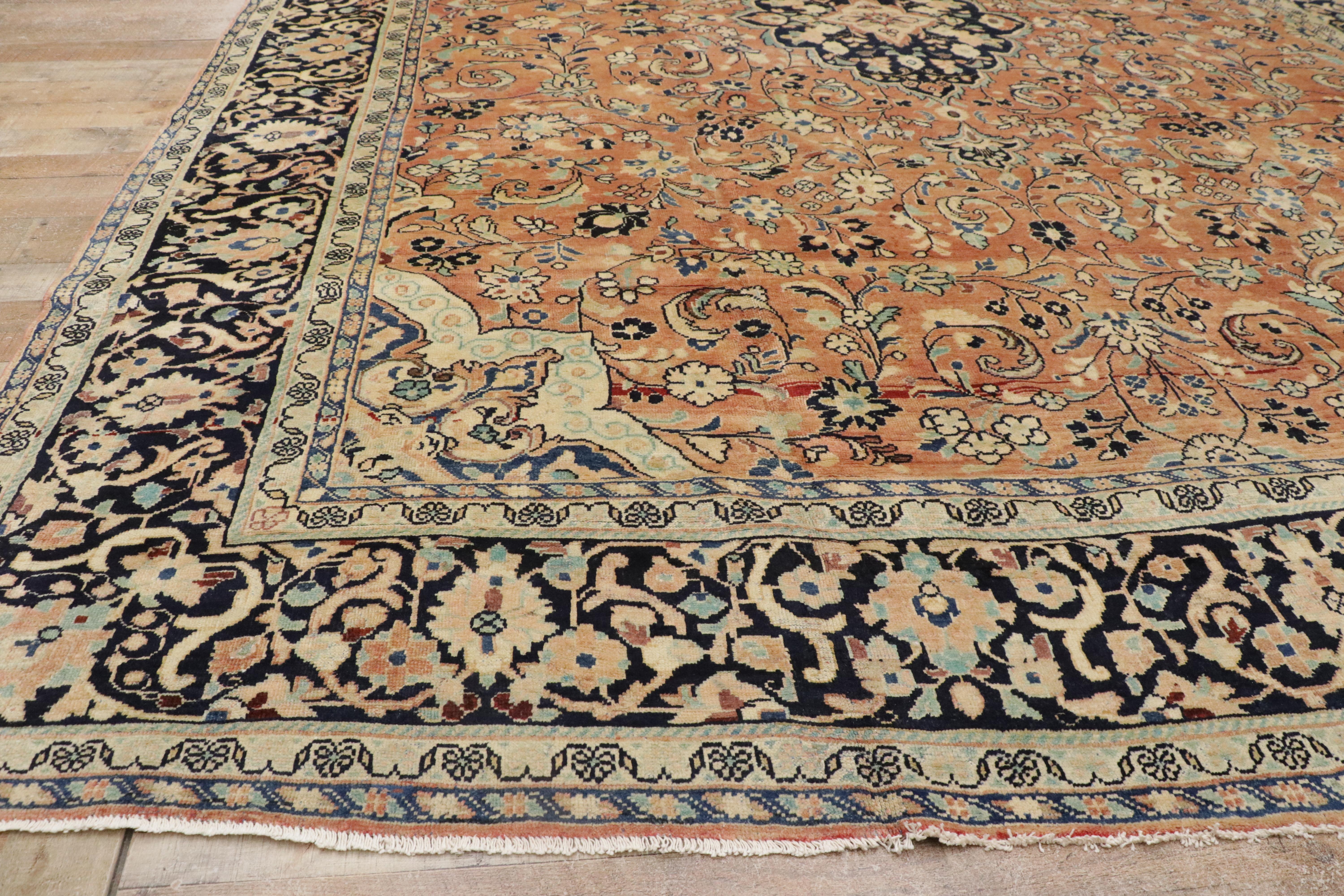 The Gilded Garden: A Vintage Persian Mahal Masterpiece of Sublime Refinement For Sale 4