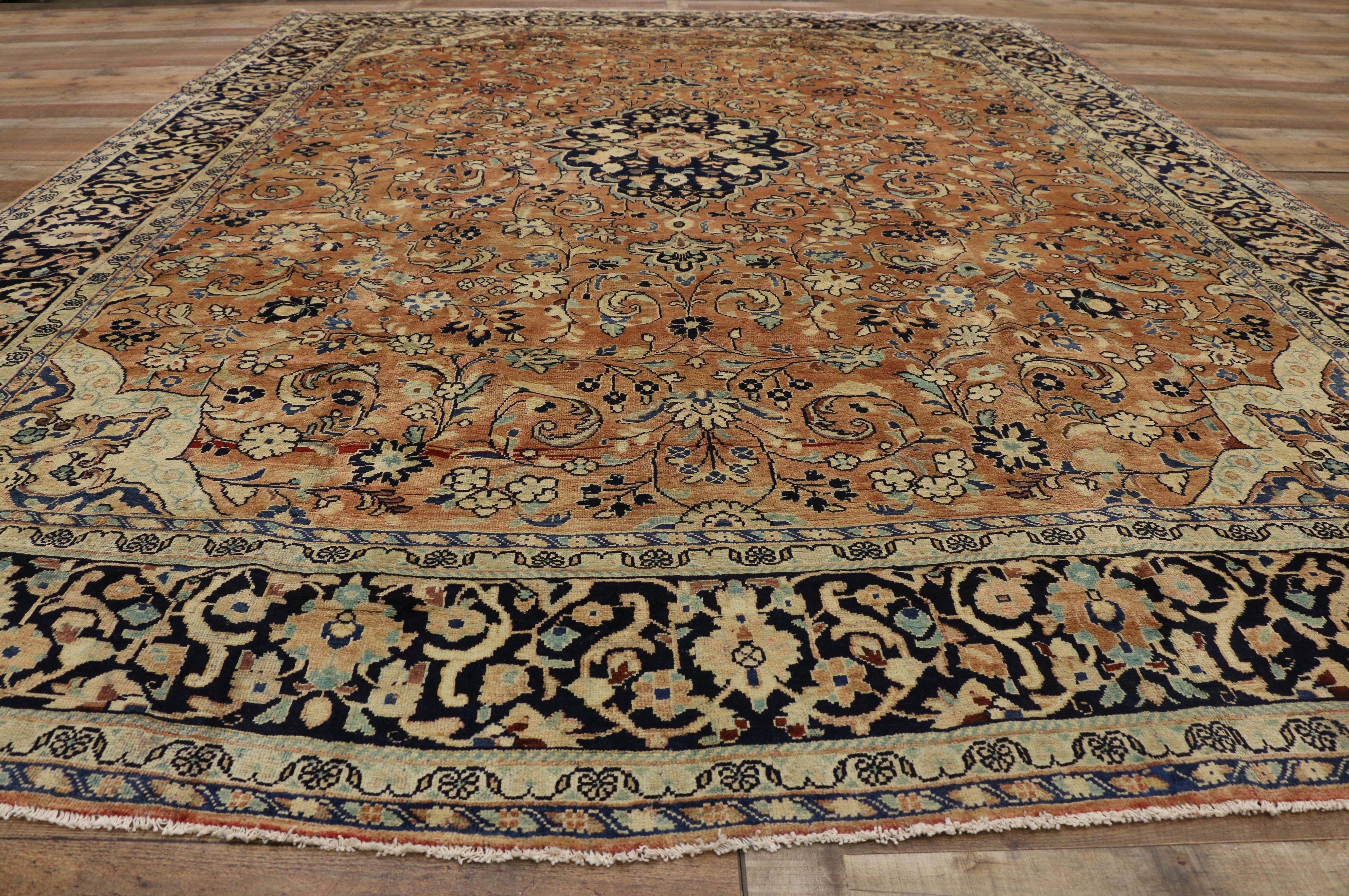 Vintage Persian Mahal Rug with Arabesque Art Nouveau and Russian Home Style For Sale 1