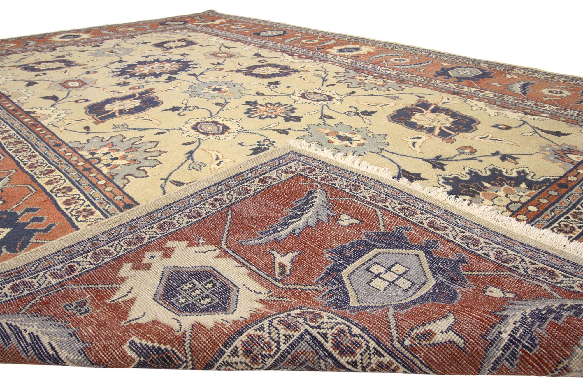 Vintage Persian Mahal Rug with Earth-Tone Colors In Good Condition For Sale In Dallas, TX