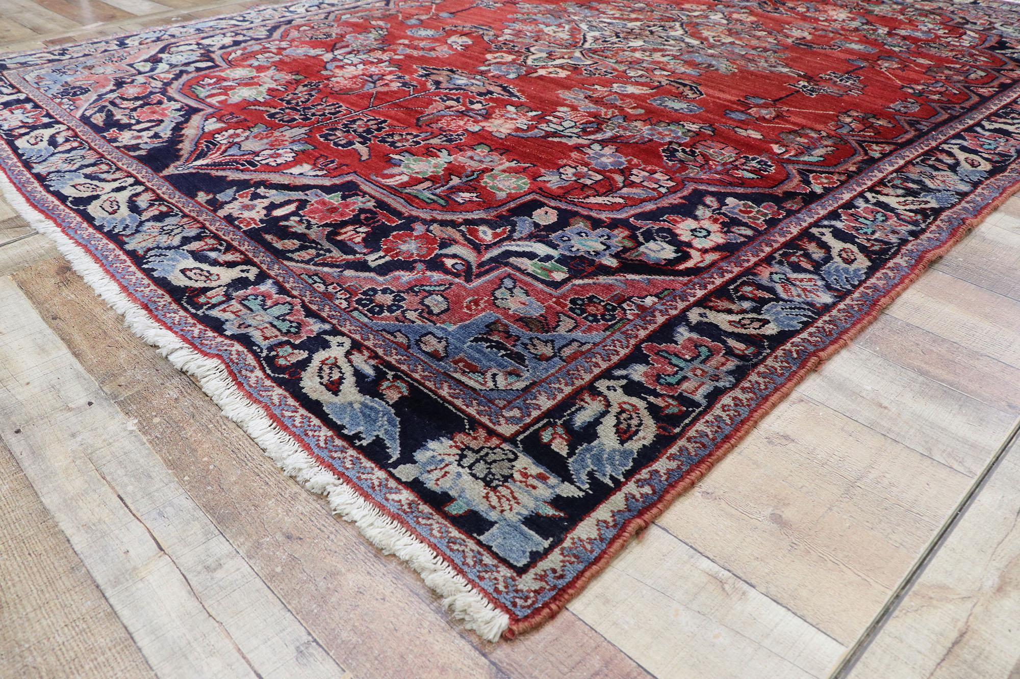 Vintage Persian Mahal Rug with Old World Victorian Style In Good Condition For Sale In Dallas, TX