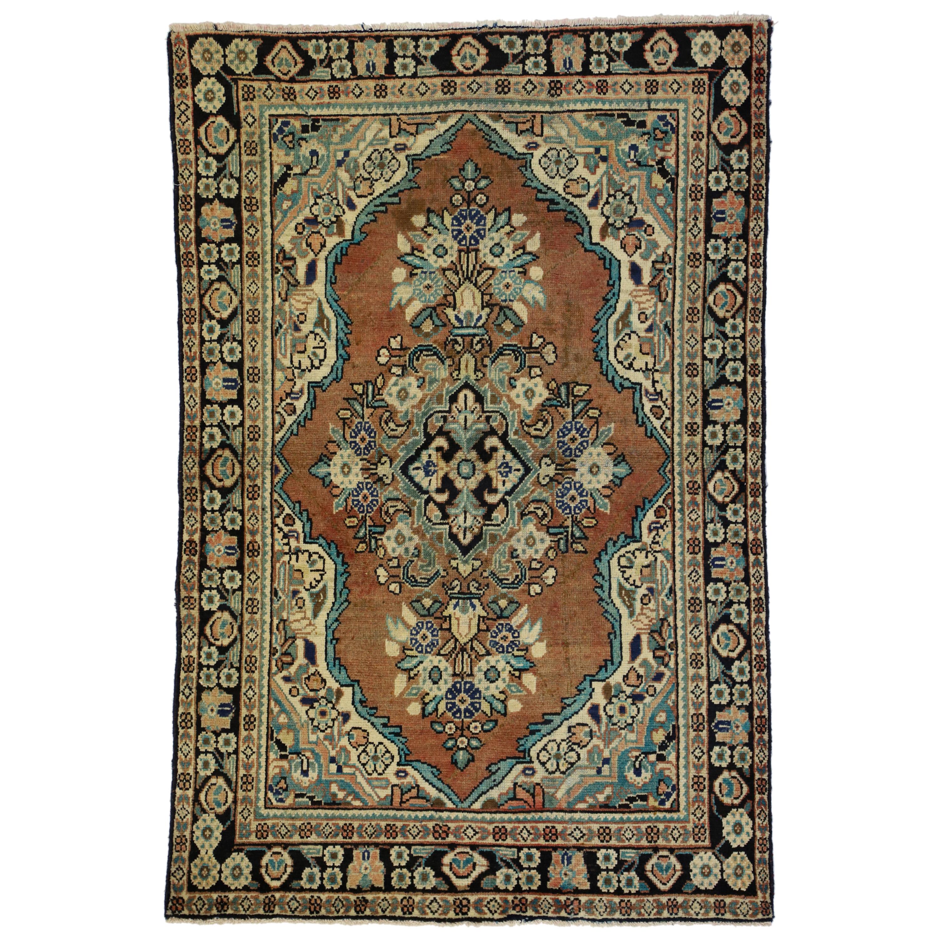 Tapis persan vintage Mahal avec style rustique de cottage de campagne anglais en vente