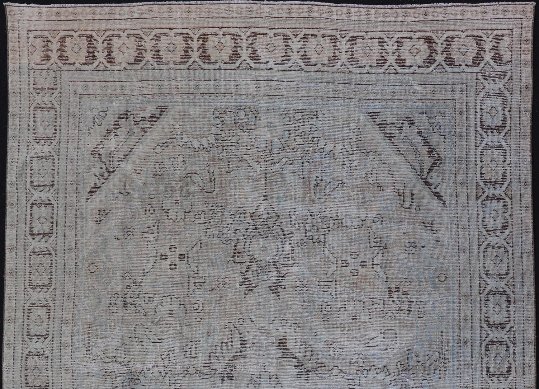 Sultanabad Vintage Persian Mahal Rug with Sub-Geometric Design with Small Medallion For Sale
