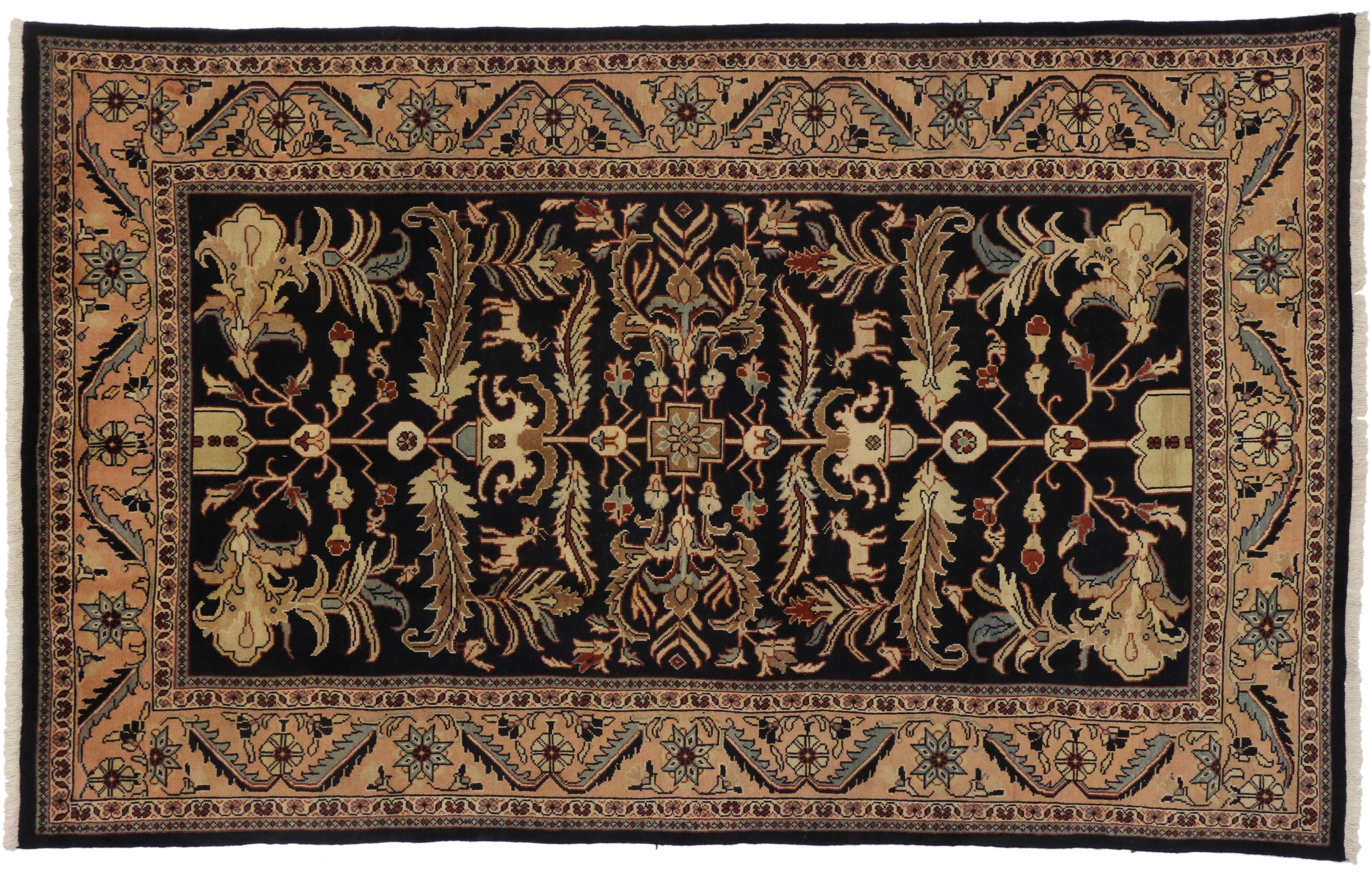 Vintage Persian Mahal Rug with Traditional Style In Excellent Condition For Sale In Dallas, TX