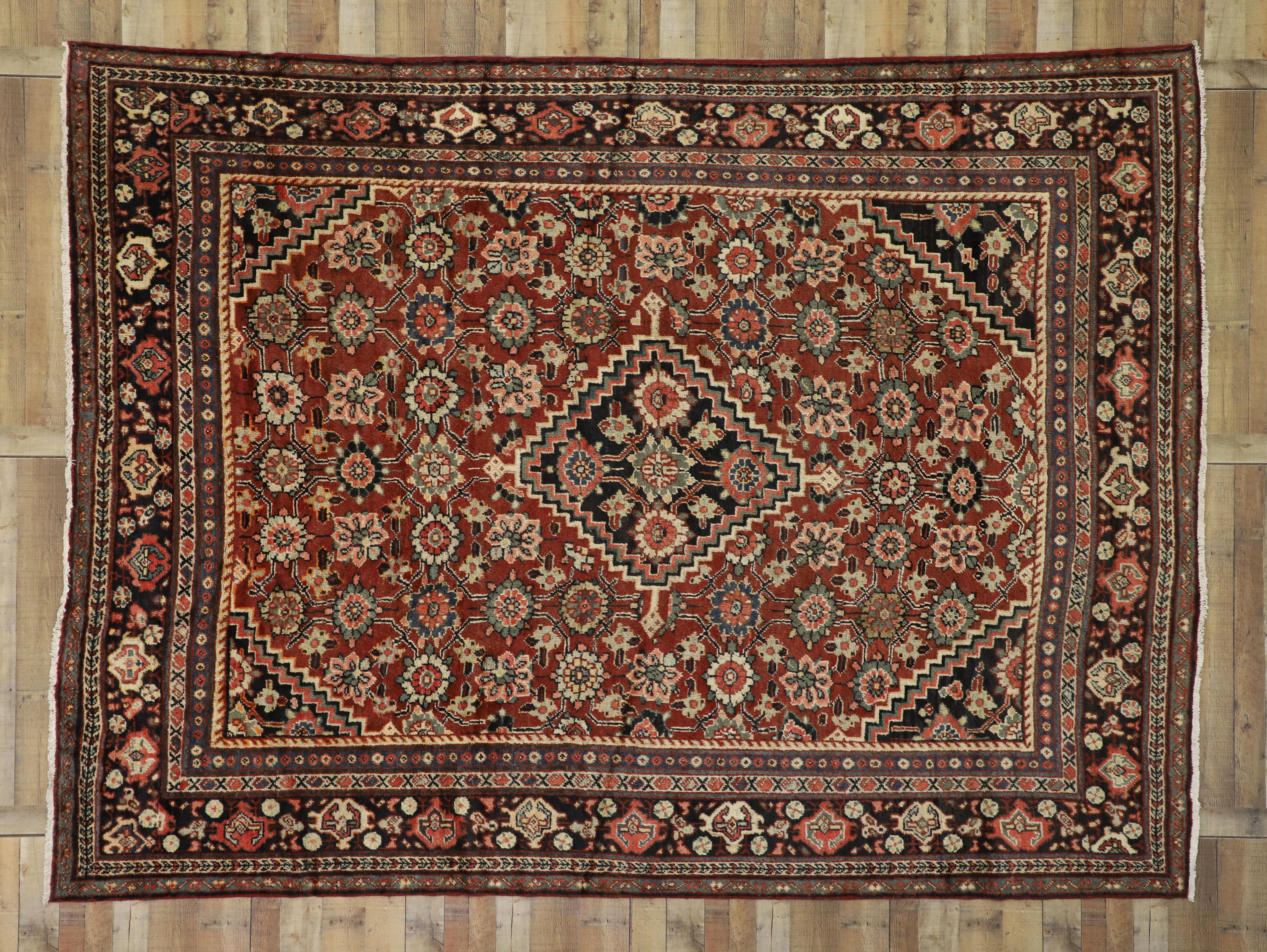 Vintage Persian Mahal Rug with English Traditional Style For Sale 1