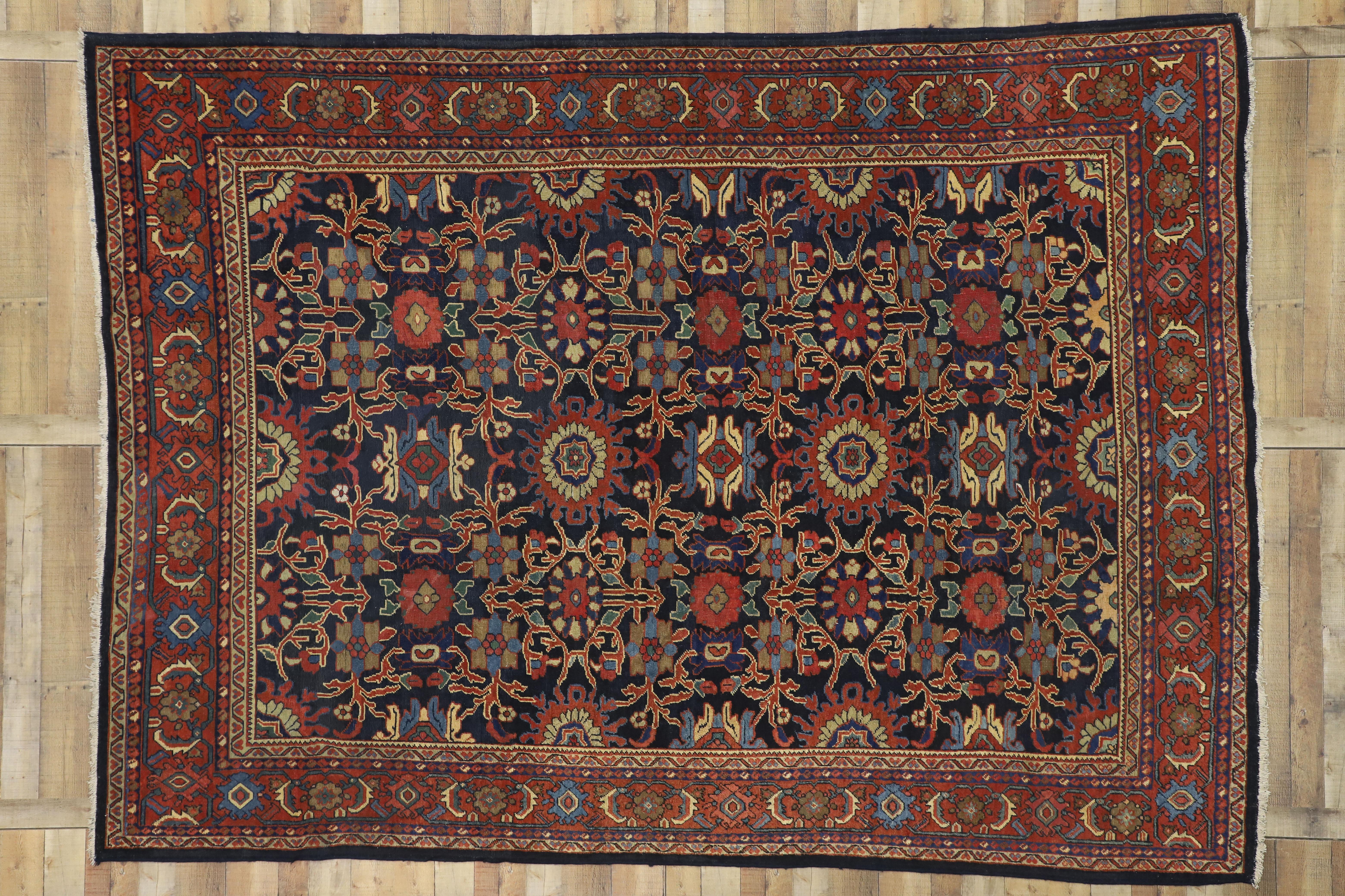 Laine Tapis persan Mahal ancien vieilli de style traditionnel anglais rustique  en vente