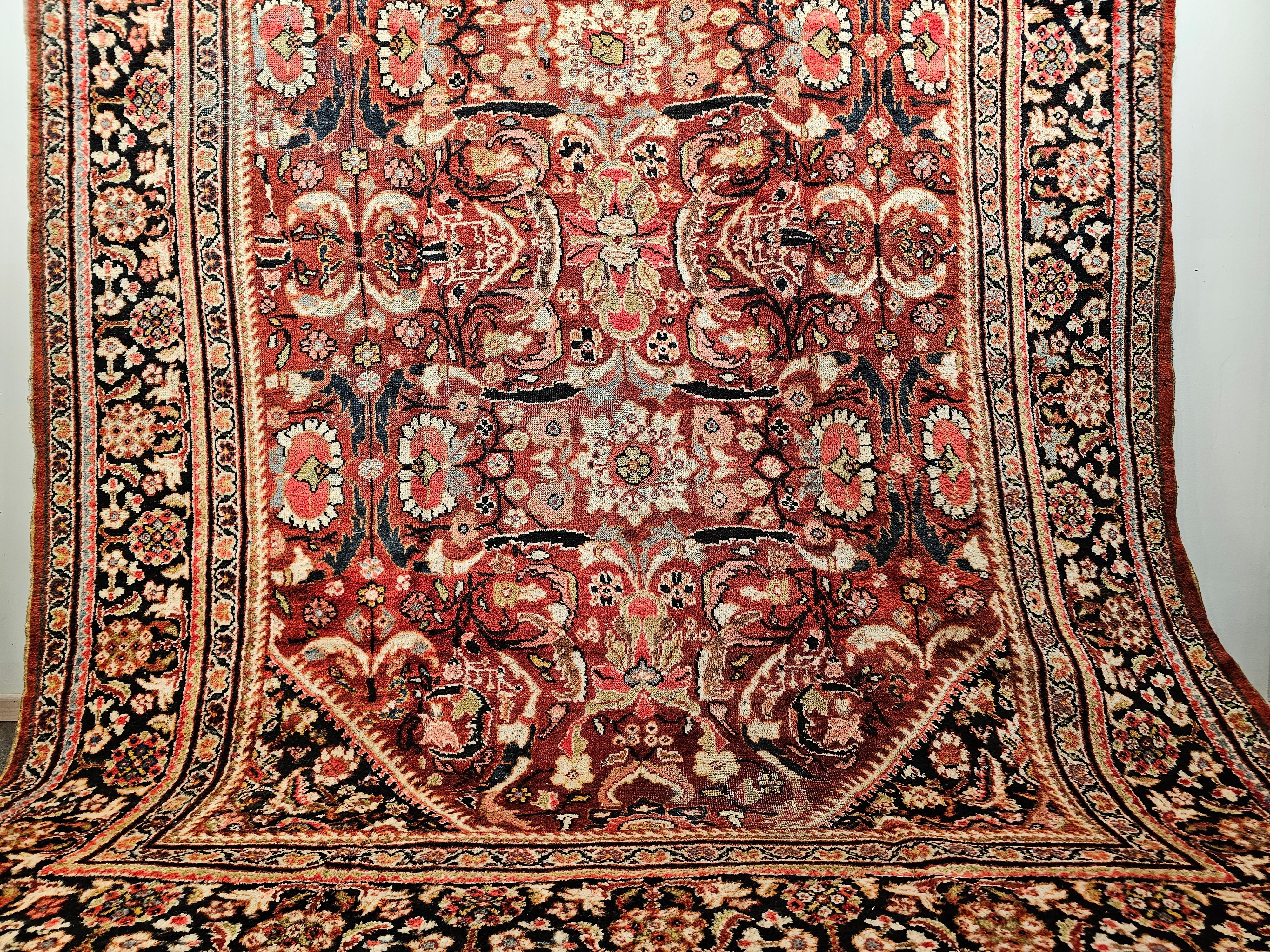 Vintage Persian Mahal Sultanabad in an Allover Pattern in Rust Red, Navy Blue In Good Condition For Sale In Barrington, IL
