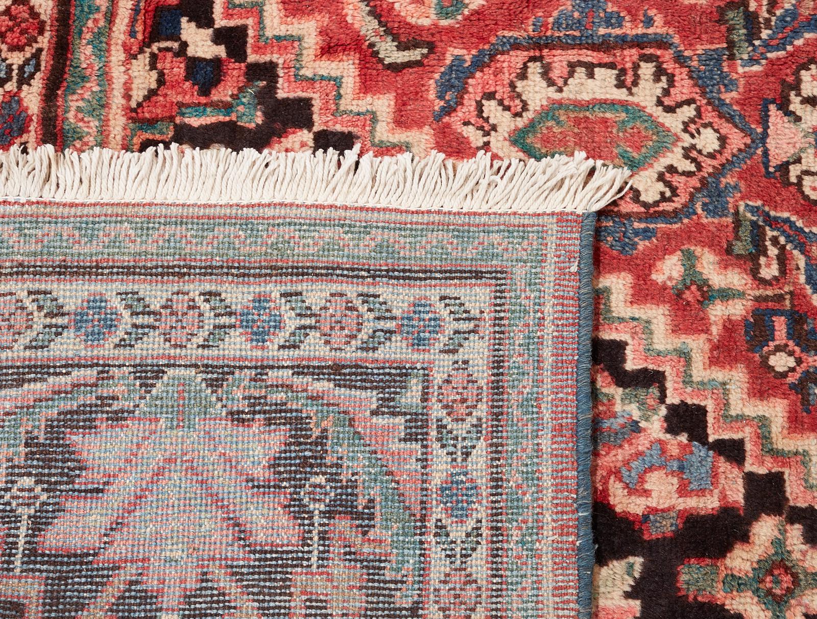 Alfombra persa vintage de lana Mahal en venta 9