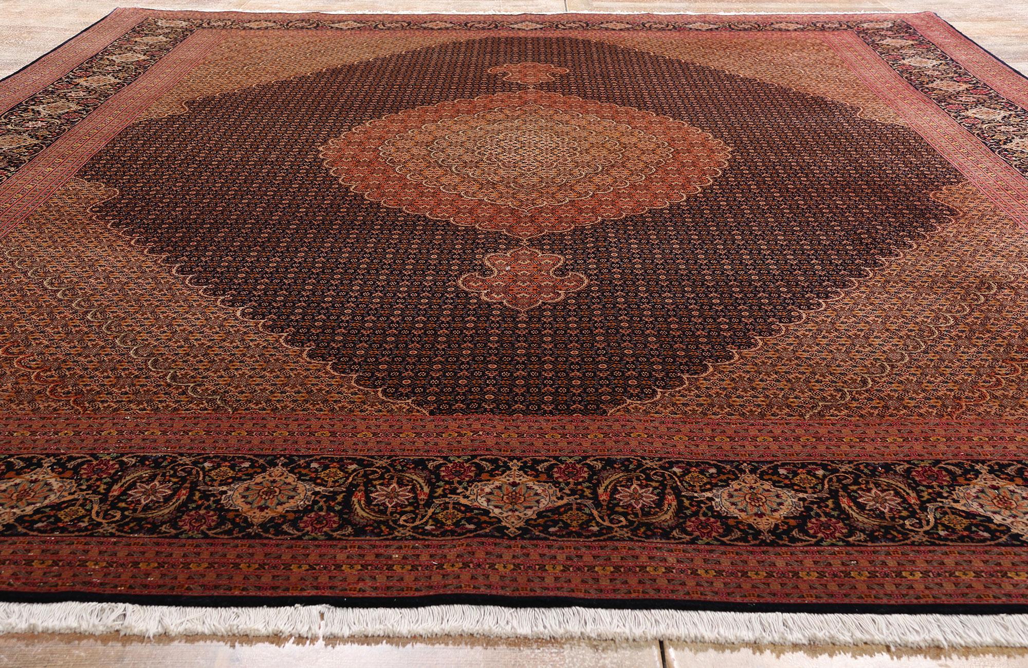 Tappeto persiano vintage Mahi Fish Design Tabriz con stile tradizionale in vendita 1