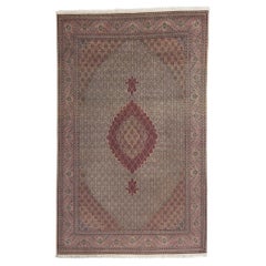 Persischer Mahi-Tabriz-Teppich im Vintage-Stil, zeitlose Eleganz trifft auf historischen Reichtum