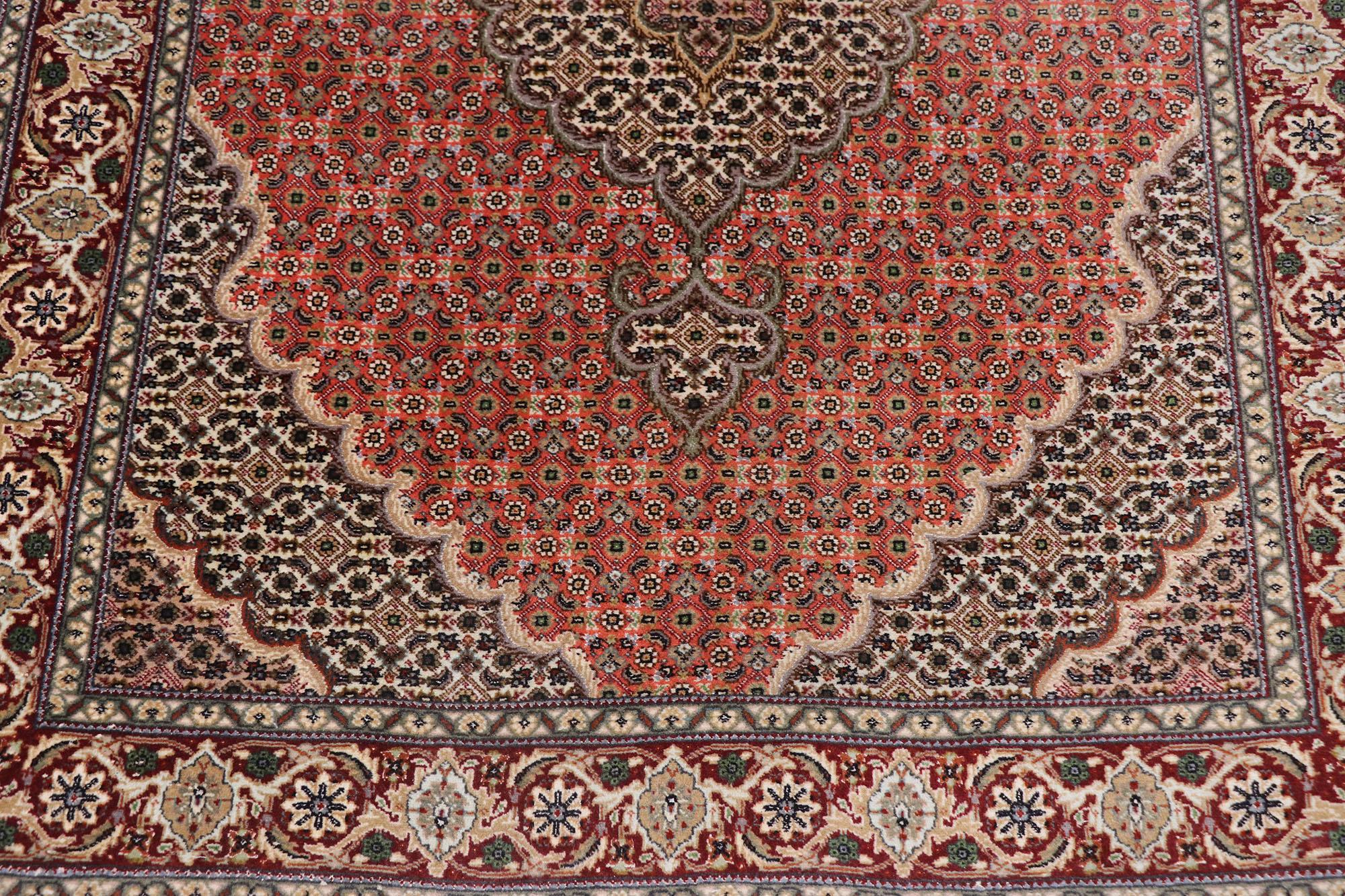 Vintage Persian Mahi Tabriz Rug with Neoclassical Victorian Style In Good Condition For Sale In Dallas, TX