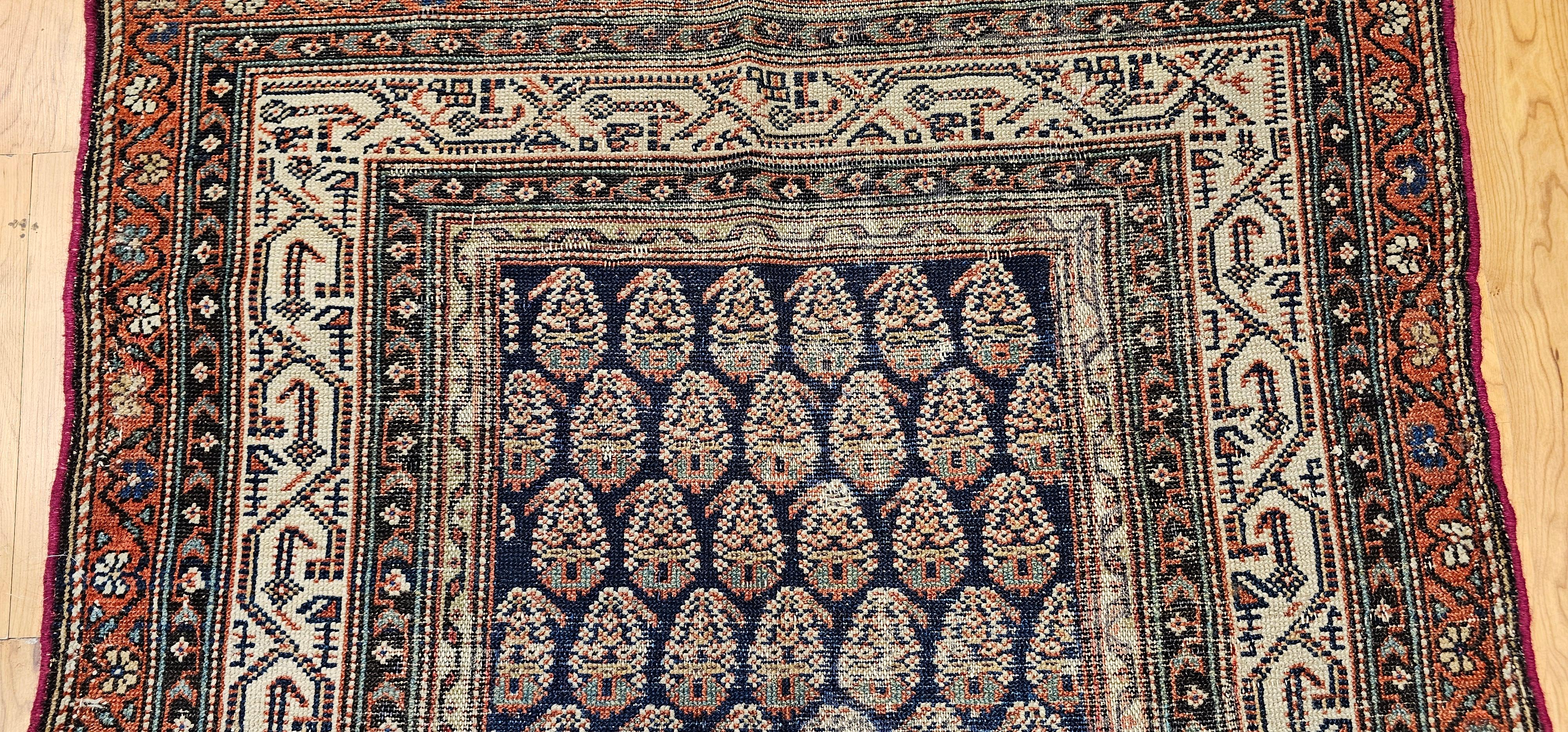 Tapis vintage persan Malayer à motif marguerite dans les tons marine et ivoire Bon état - En vente à Barrington, IL