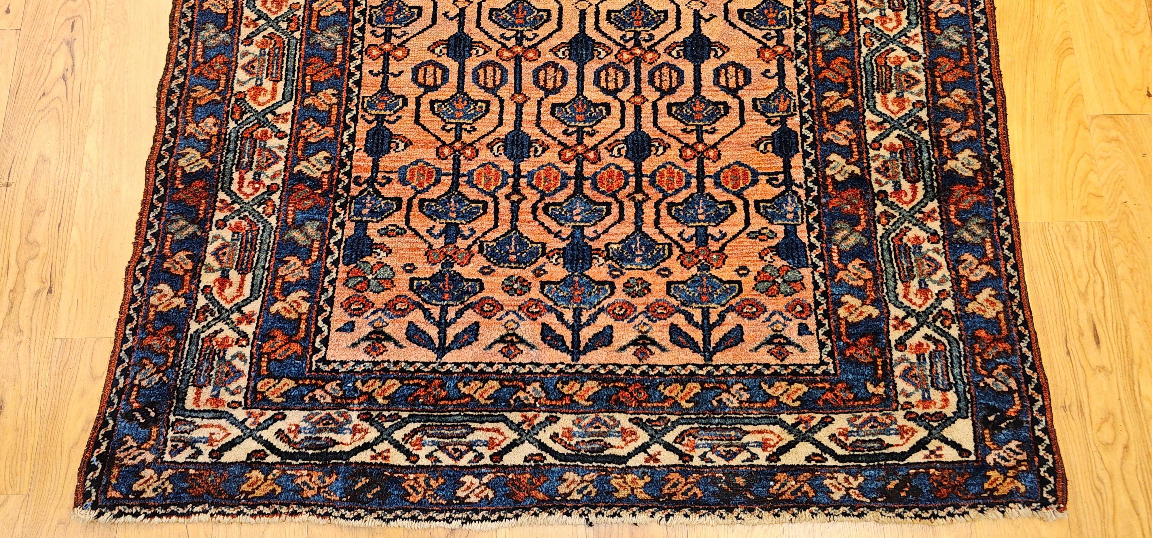 Vintage Persian Malayer Teppich mit Allover-Muster in Terrakotta, Elfenbein, Blau (Persisch) im Angebot