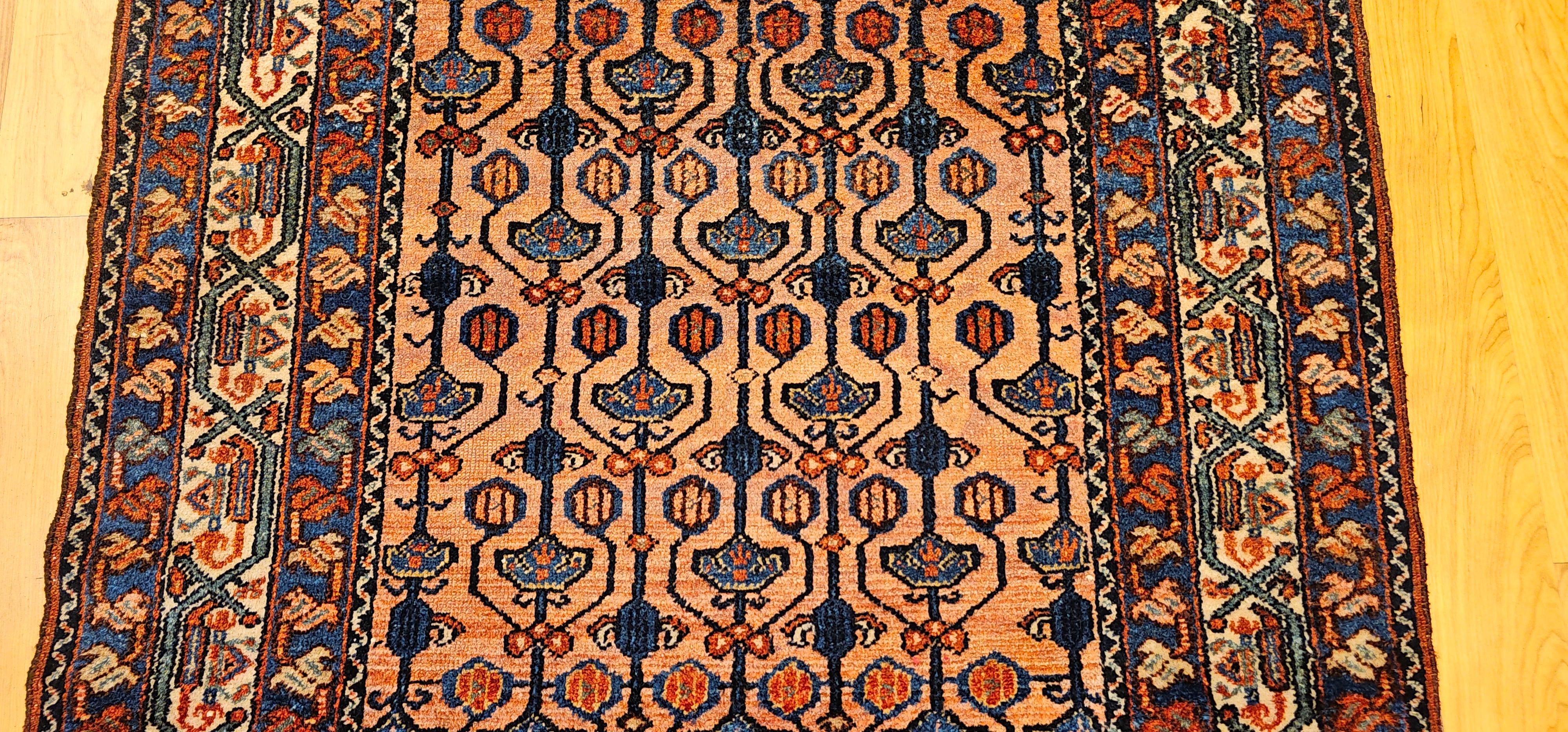 Vintage Persian Malayer Teppich mit Allover-Muster in Terrakotta, Elfenbein, Blau (Handgeknüpft) im Angebot